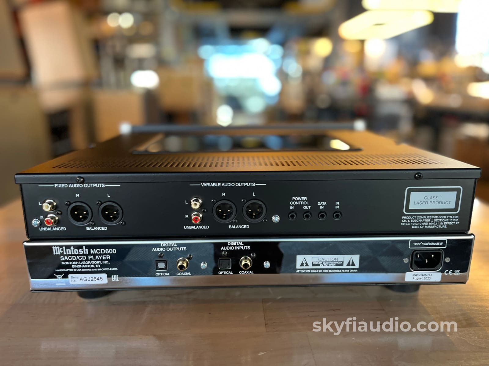 McIntosh MCD 600 SACD/CD Player W/ Quad Balanced DAC - Pre Loved CD + Digital