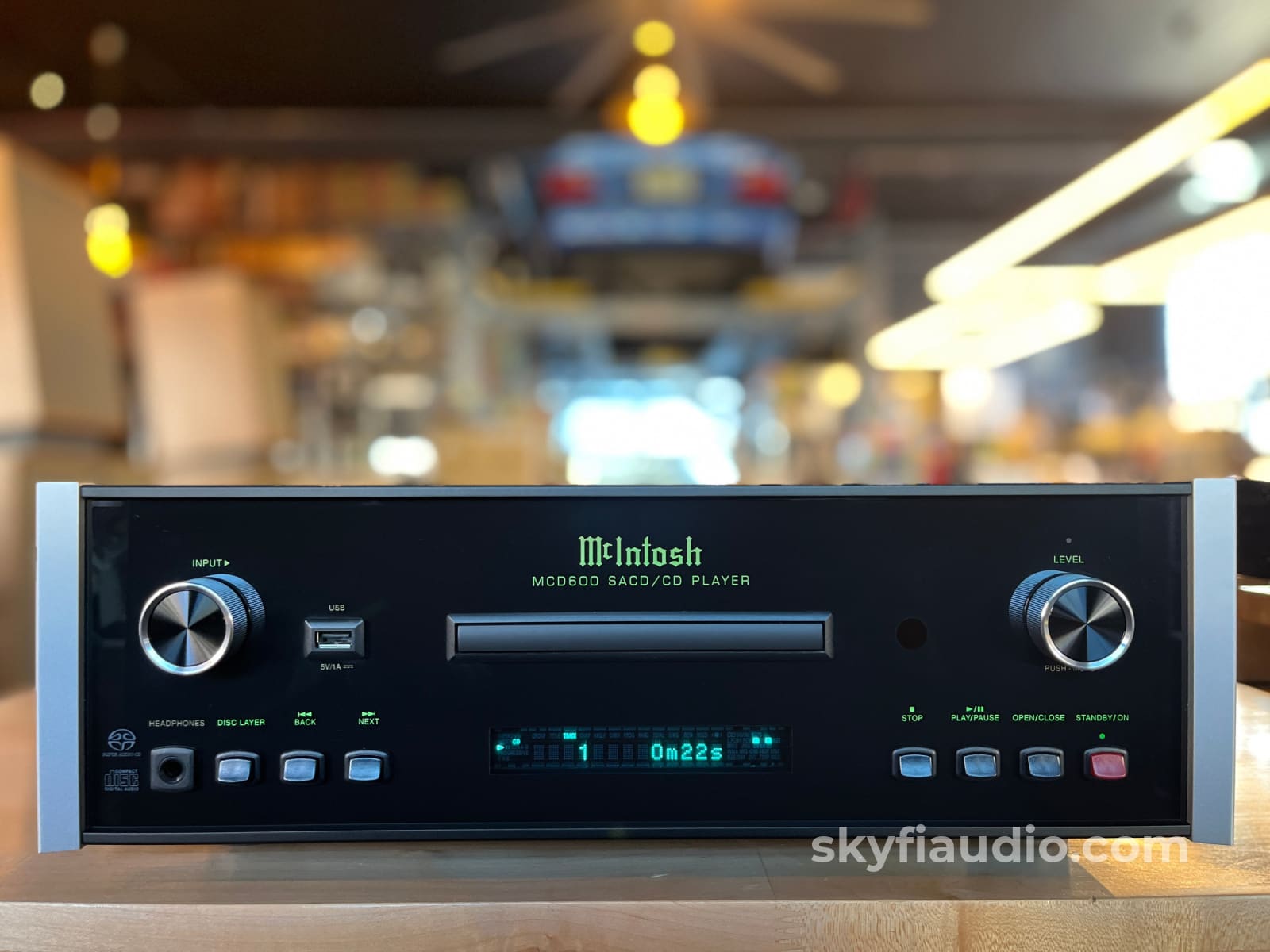 McIntosh MCD 600 SACD/CD Player W/ Quad Balanced DAC - Pre Loved CD + Digital