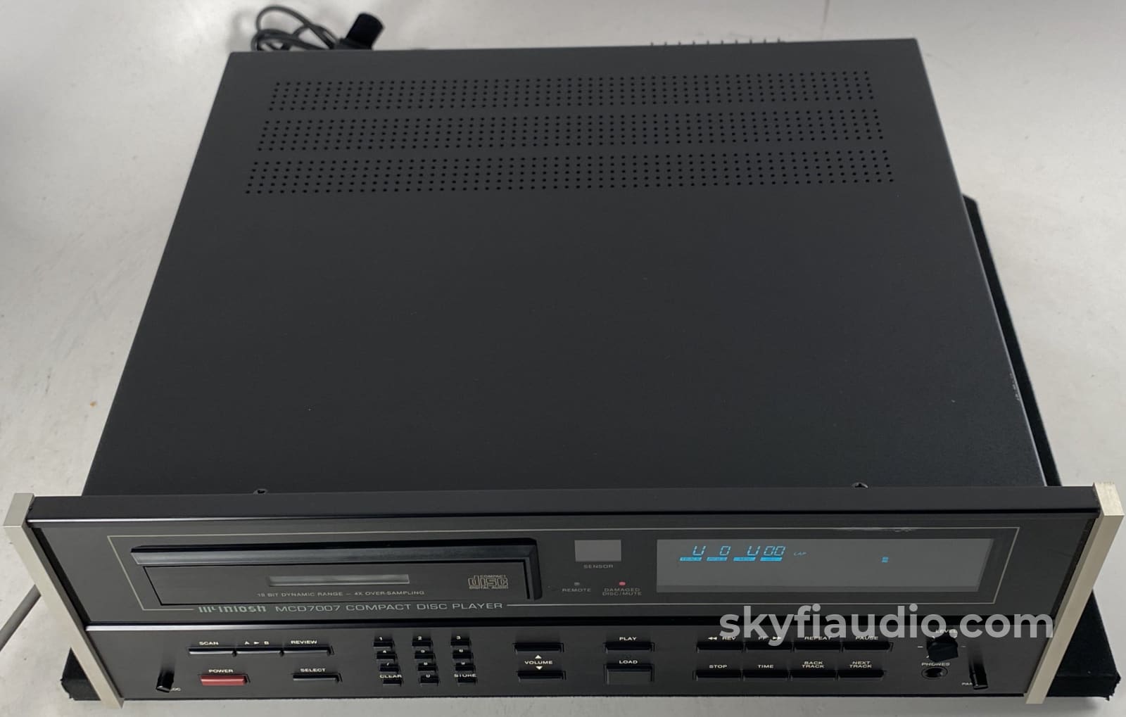 Mcintosh Mcd7007 Cd Player With Rare Remote + Digital