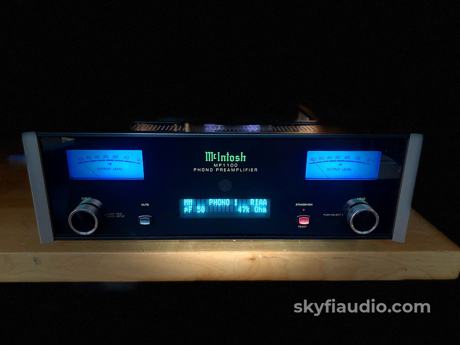 Mcintosh Mp1100 Flagship Tube Phono Preamp Complete And Like New - In Store Only Preamplifier