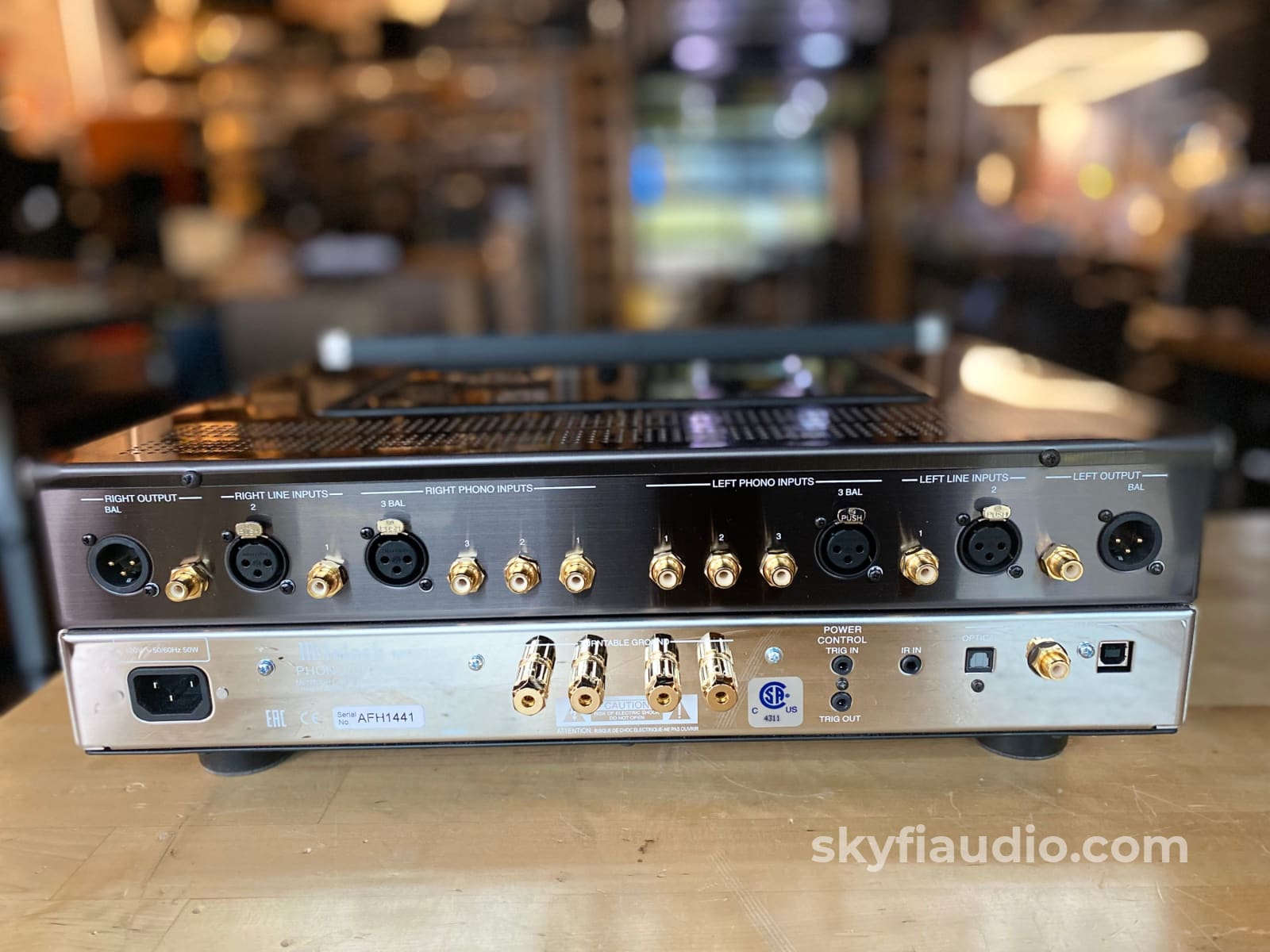 Mcintosh Mp1100 Flagship Tube Phono Preamp Complete And Like New - In Store Only Preamplifier