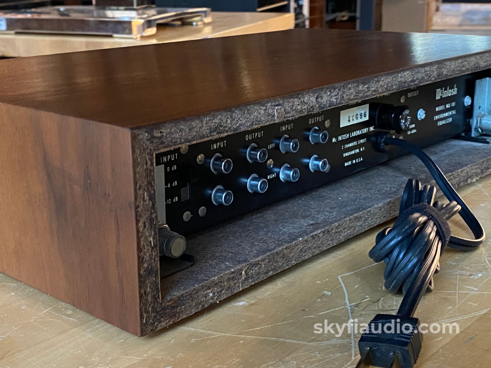 - Serviced Accessory