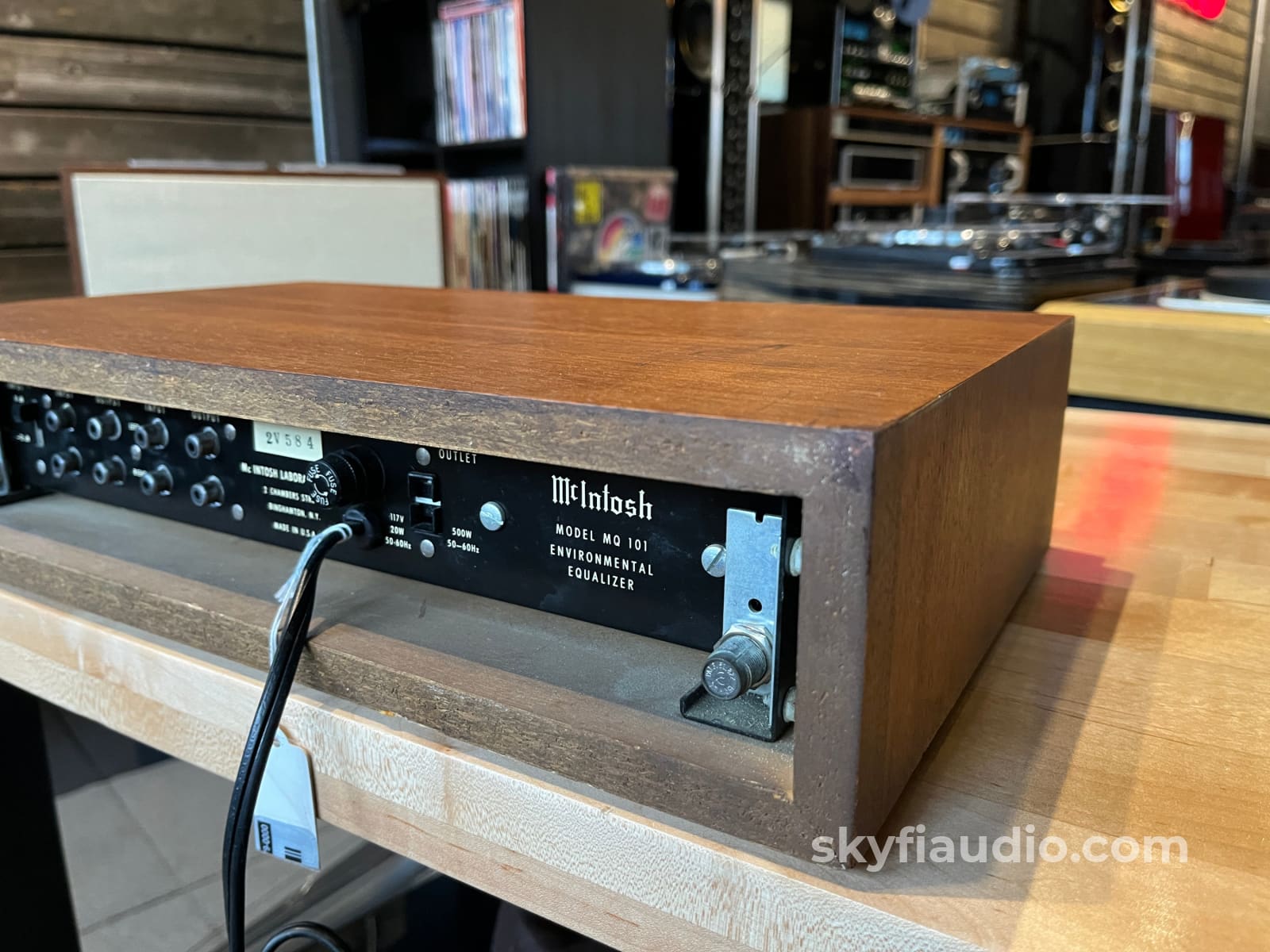 McIntosh MQ101 Vintage 3 Band Equalizer - W/ Wood Case + New Faceplate Accessory