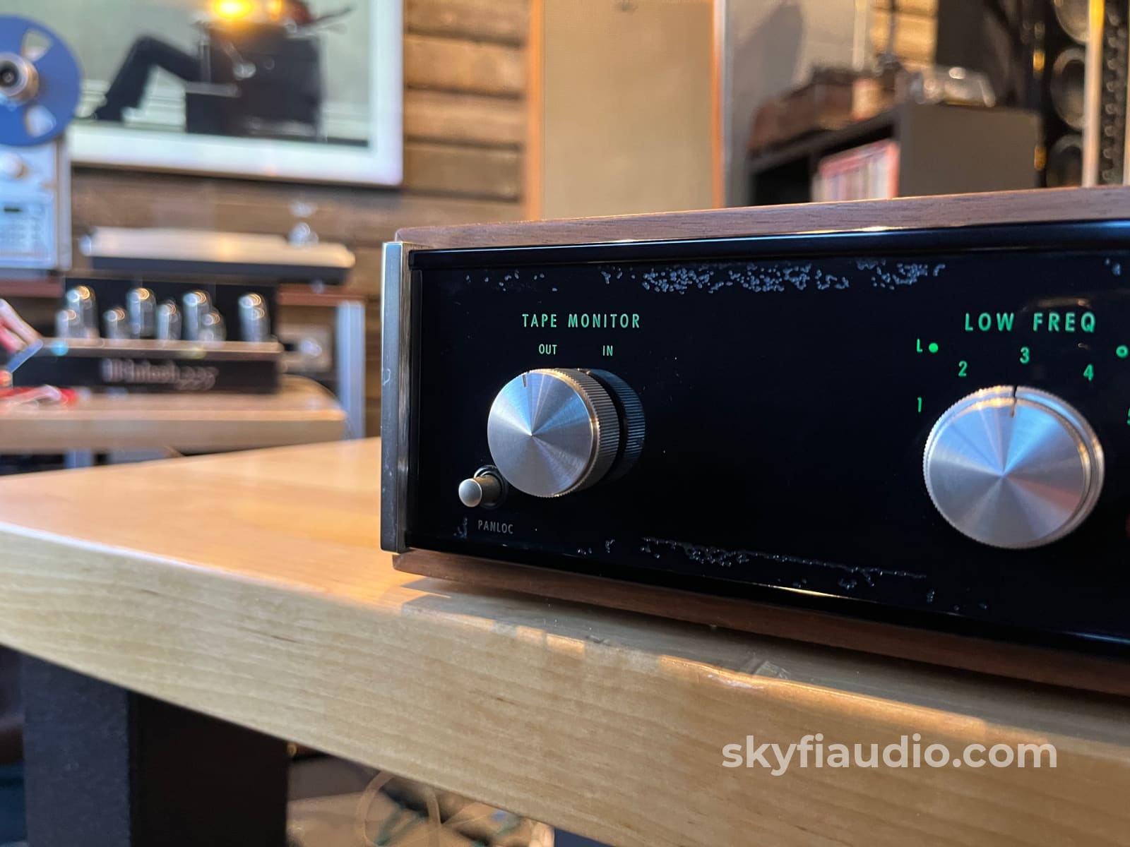 McIntosh MQ101 Vintage 3 Band Equalizer- W/ Wood Case - Overhauled - Accessory