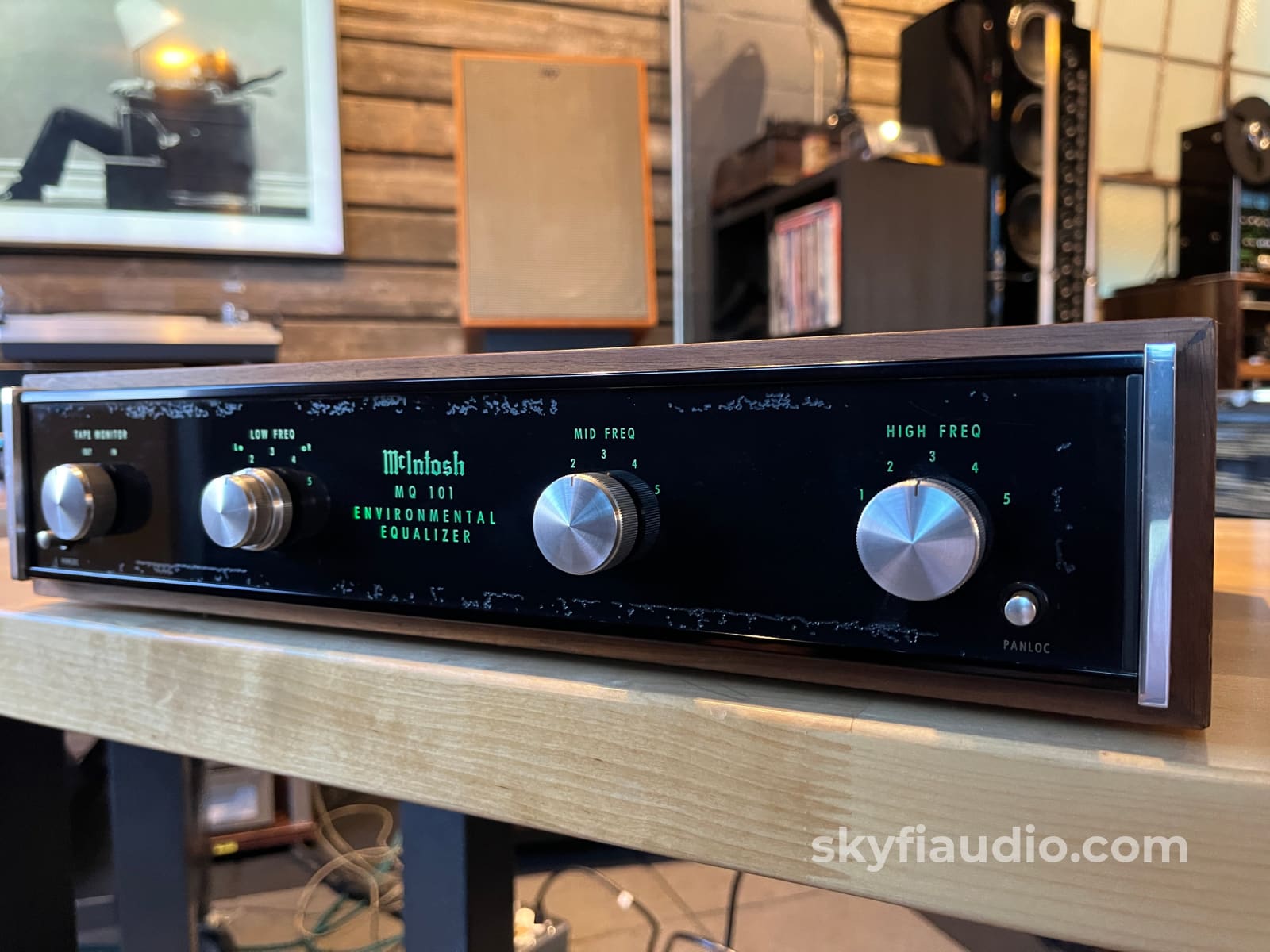 McIntosh MQ101 Vintage 3 Band Equalizer- W/ Wood Case - Overhauled - Accessory
