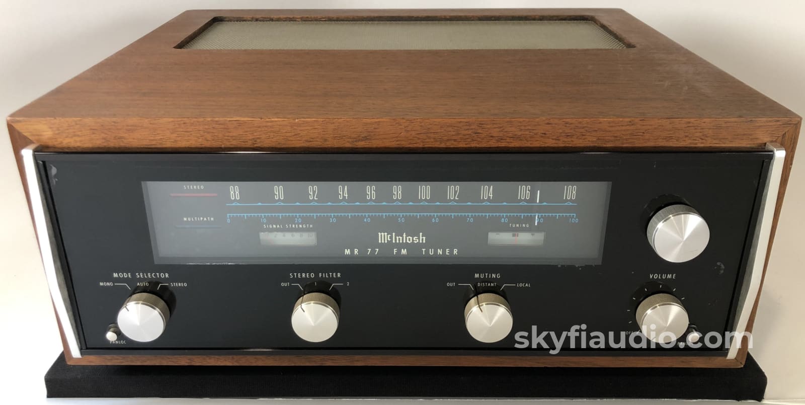 Mcintosh Mr77 Vintage Fm Tuner In Wood Cabinet - Wow
