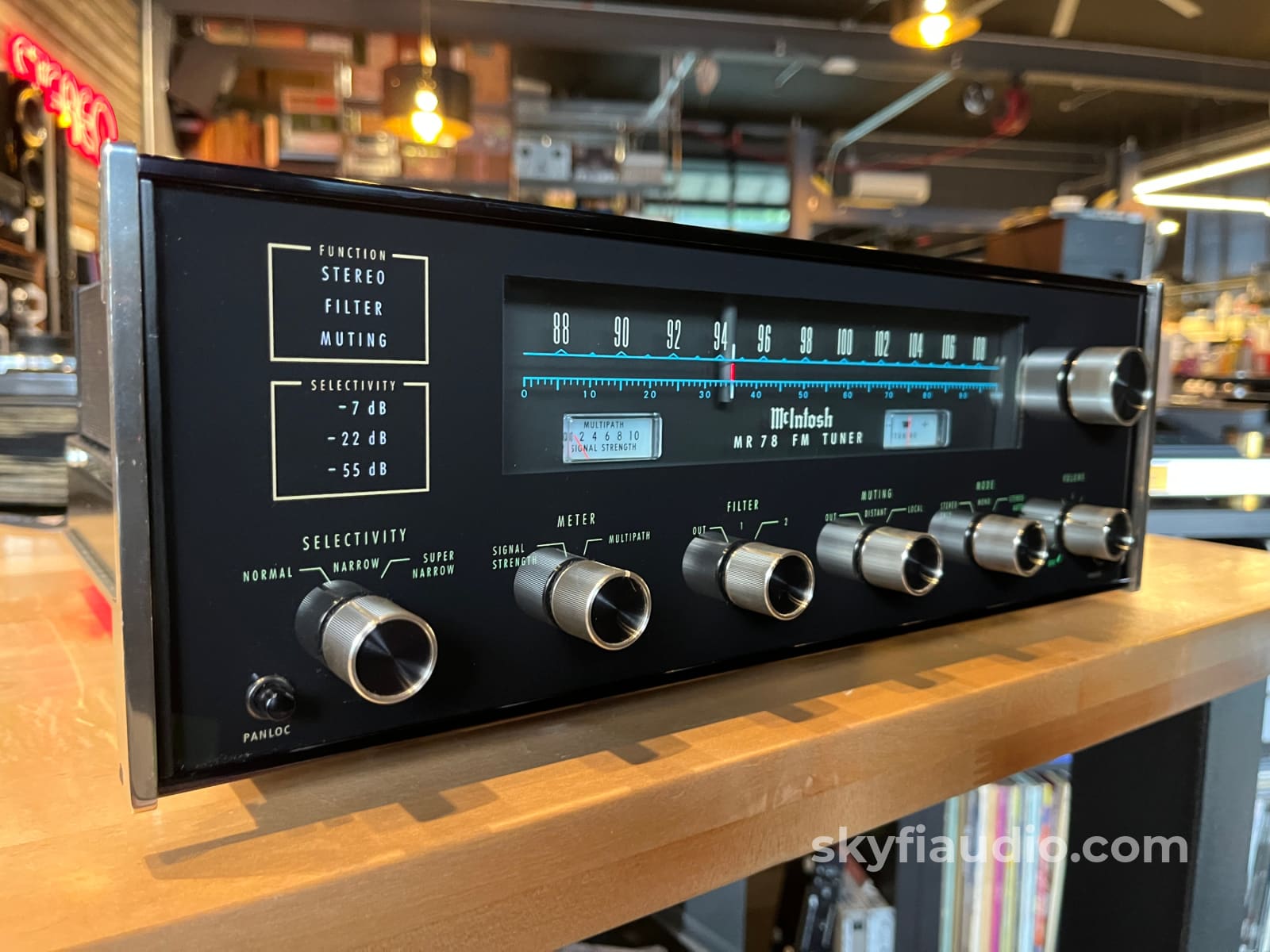 McIntosh MR78 Analog Tuner - Legendary Serviced in 2023 - Tuner