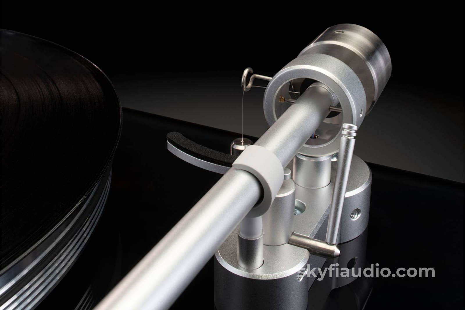 Mcintosh Mti100 Integrated Turntable With Sumiko Cartridge - New