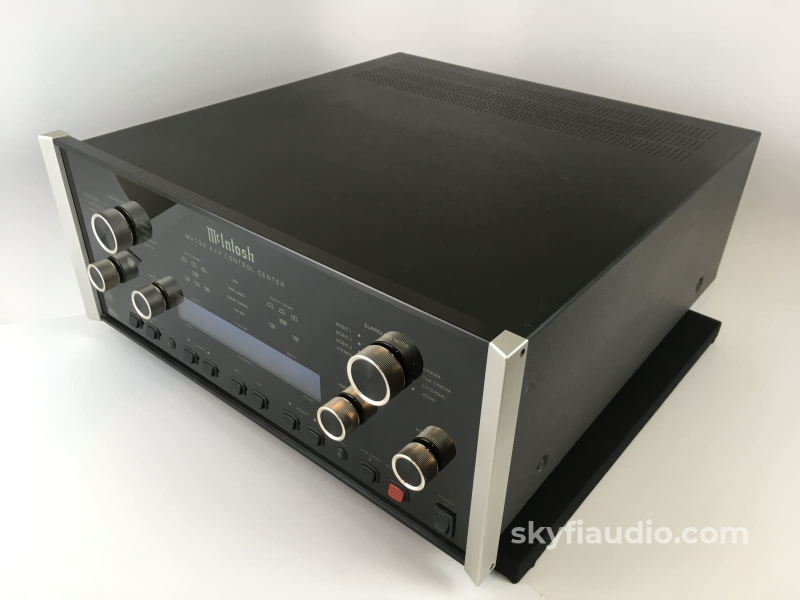 Mcintosh Mx-132 Av Processor With Tuner Preamplifier