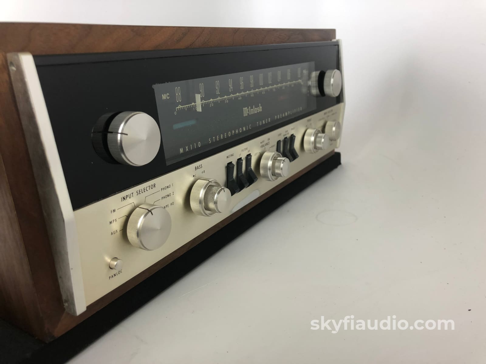 Mcintosh Mx110 Tuner Preamp - All Tube With Custom Cabinet Preamplifier