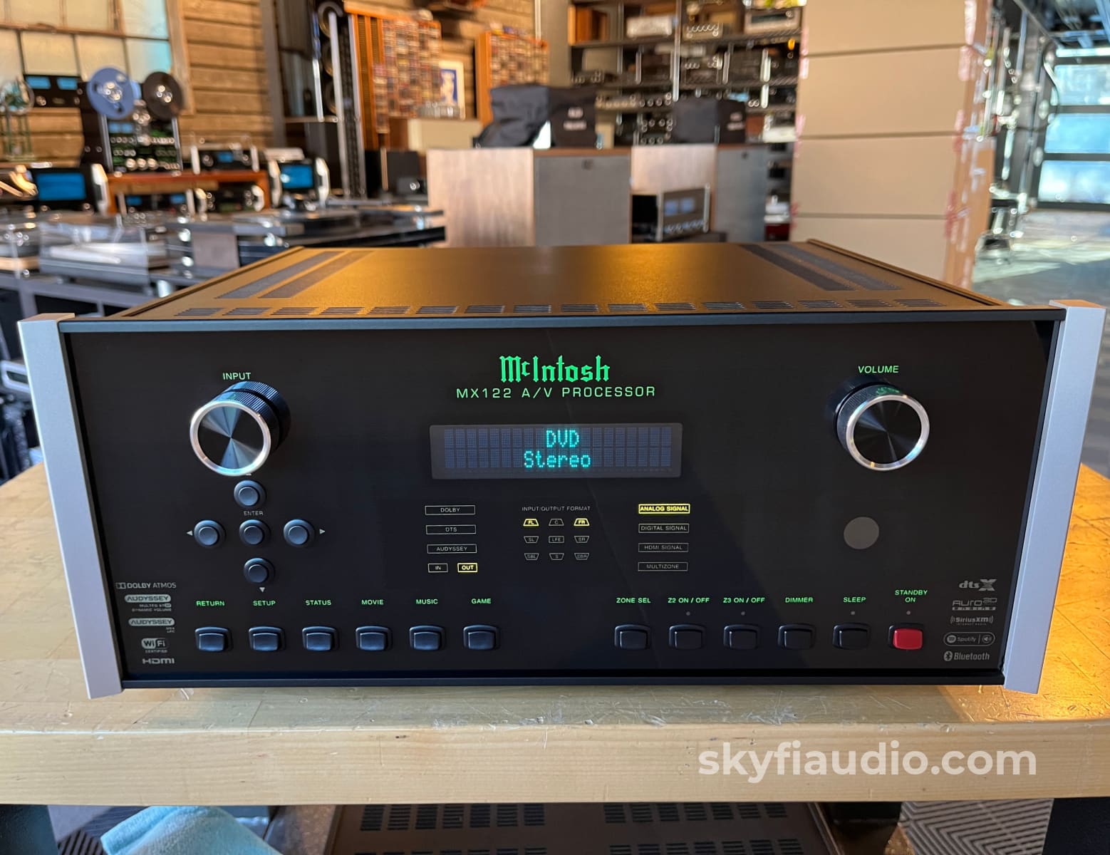 McIntosh MX122 A/V Processor w/4K Ultra HD, HDR10, Dolby Vision & Atmo