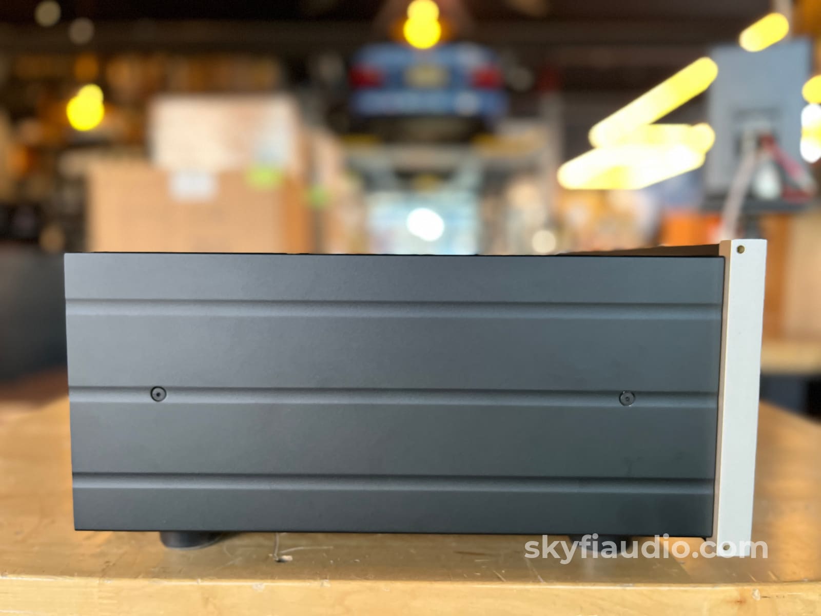 McIntosh MX123 A/V Processor - Pre-Owned Like New Processor