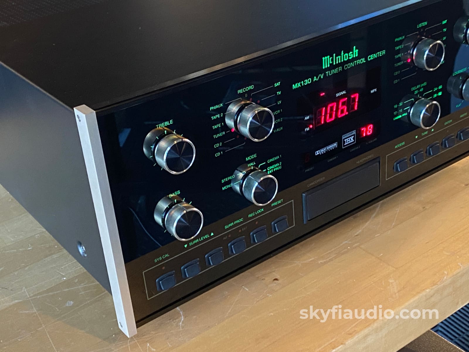 Mcintosh Mx130 Home Theater Preamp With Tuner And Phono Preamplifier