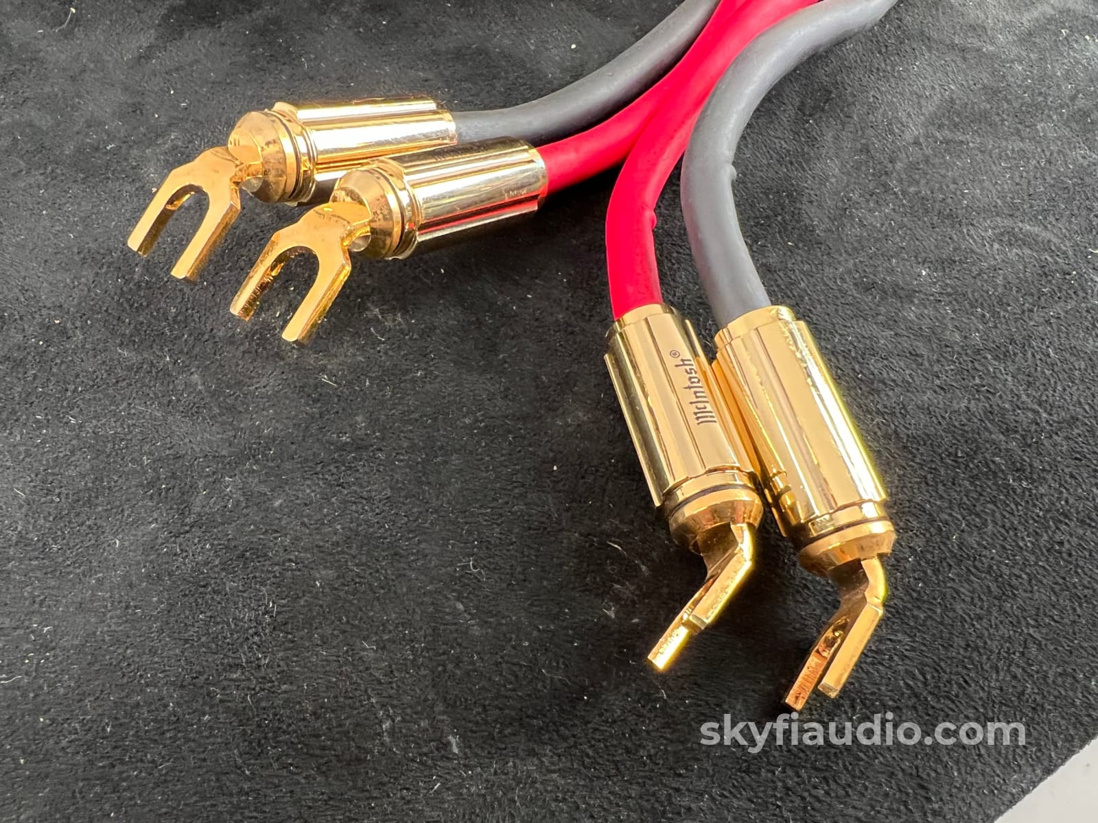 Mcintosh Speaker Cables W/Single Spades - 2M In Store Only