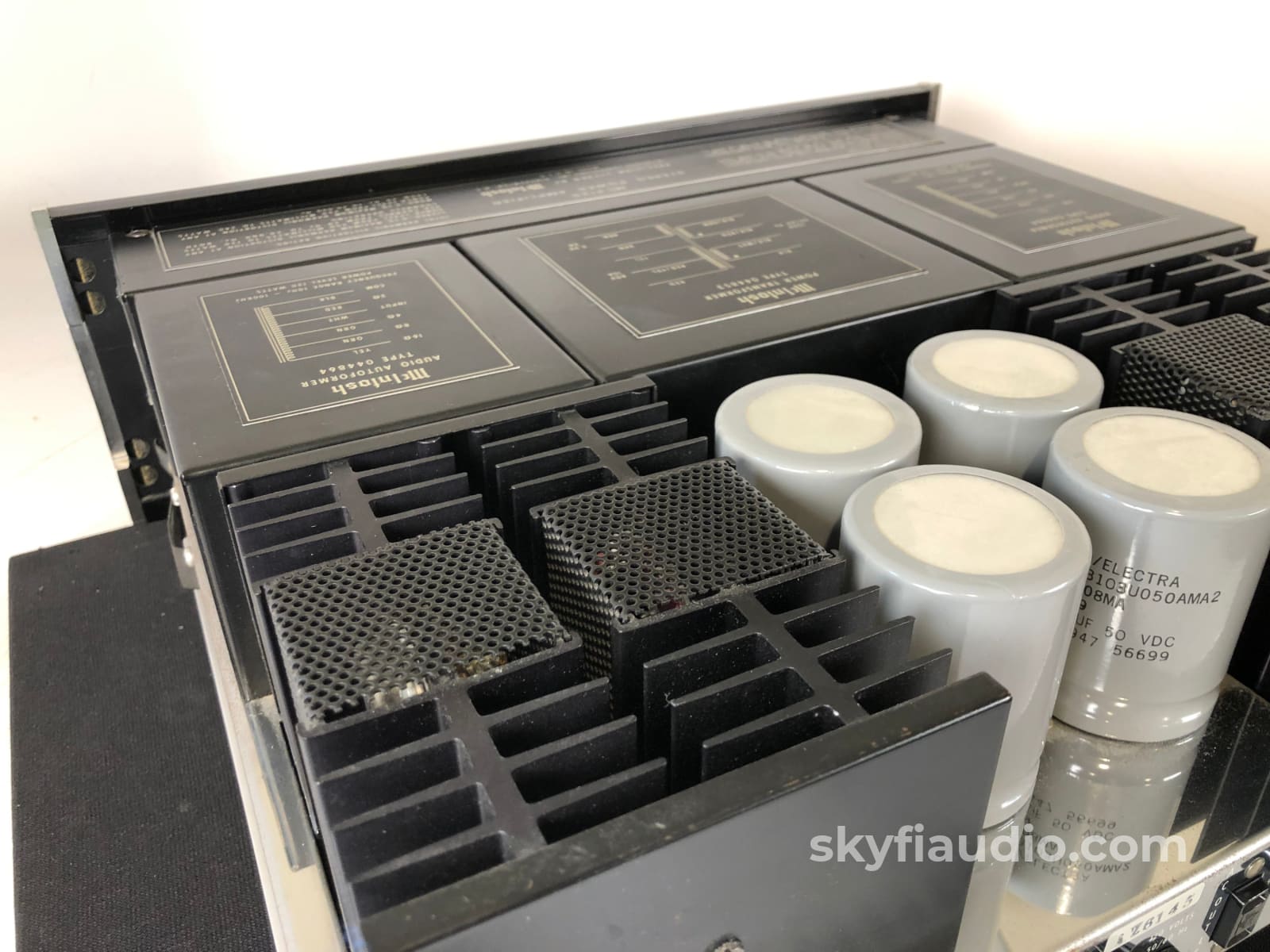 Mcintosh Vintage Solid State Amplifier Mc2125