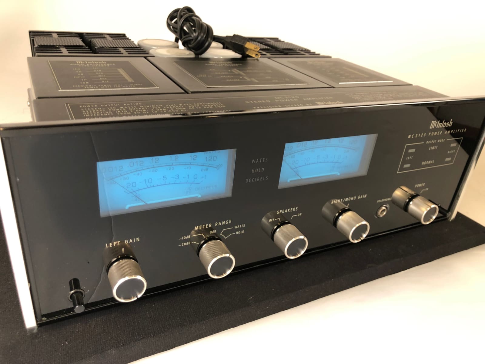 Mcintosh Vintage Solid State Amplifier Mc2125