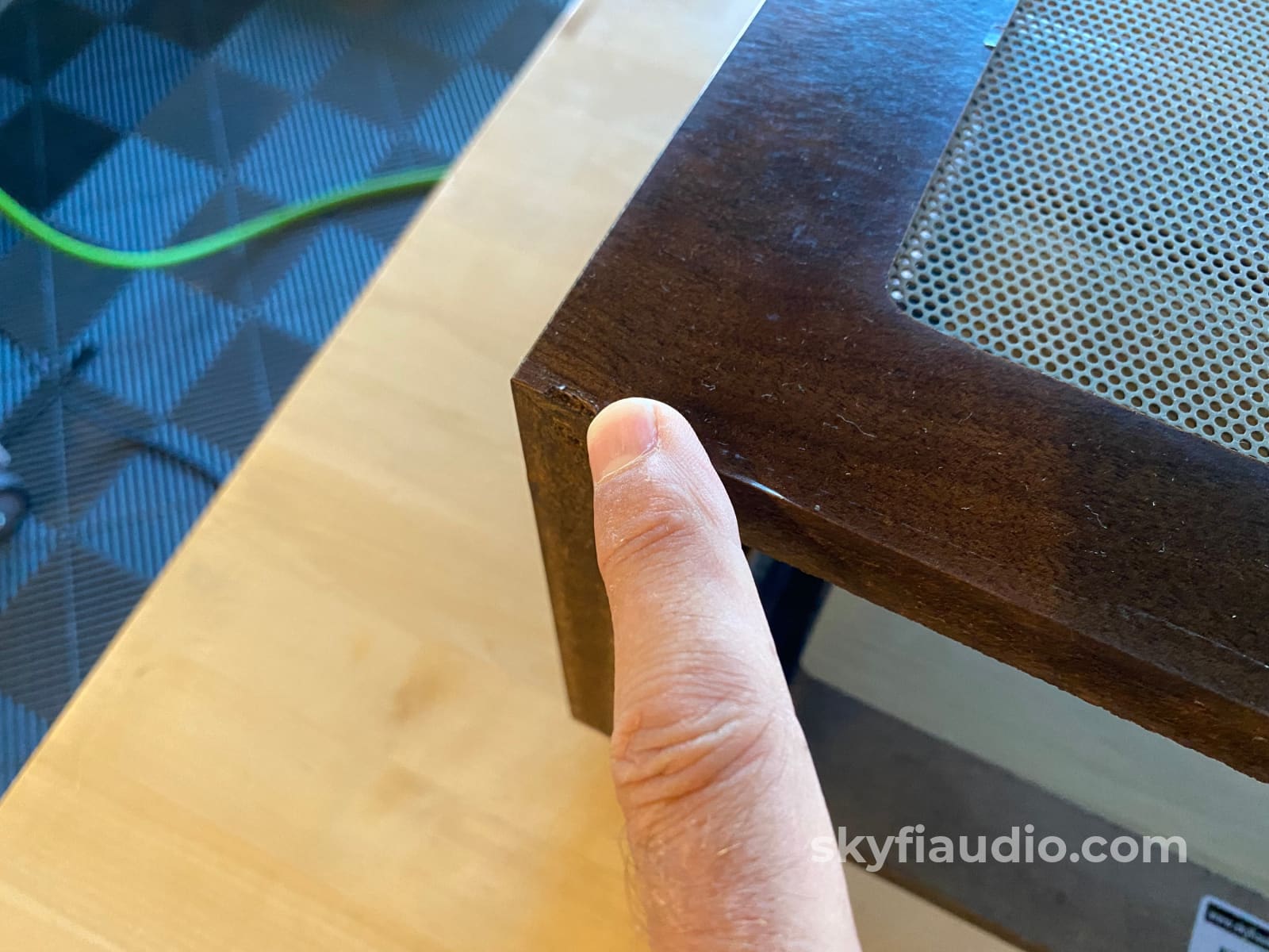 Mcintosh Wood Cabinet - From A Mc2205 W/Panloc Hardware Accessory