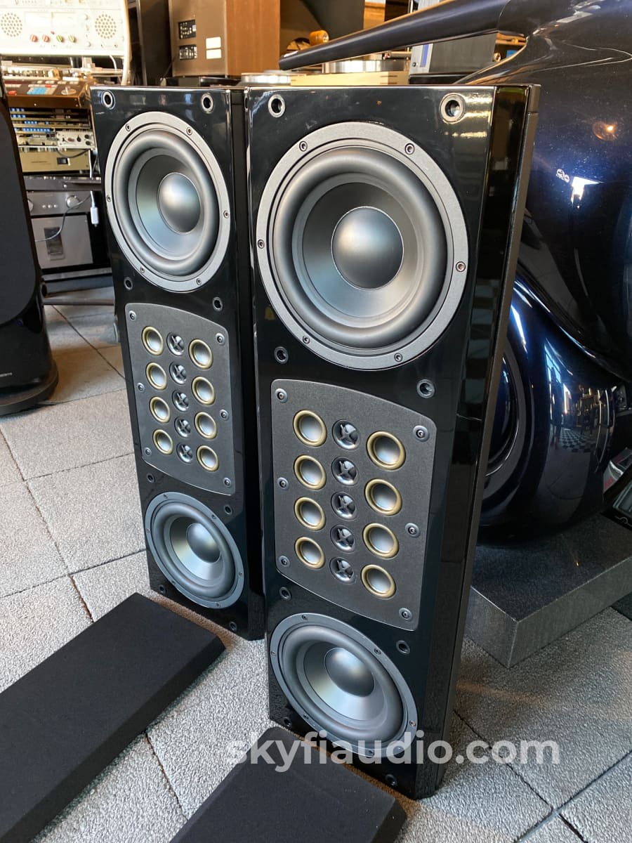 Mcintosh Xcs200 Speaker Set - Big Sound With 600 Watt Power-Handling Speakers