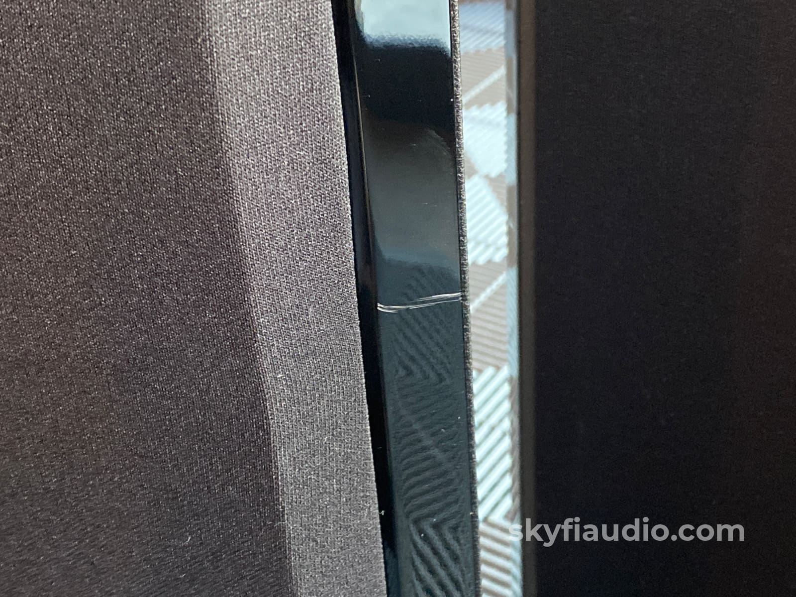 Mcintosh Xcs200 Speaker Set - Big Sound With 600 Watt Power-Handling Speakers