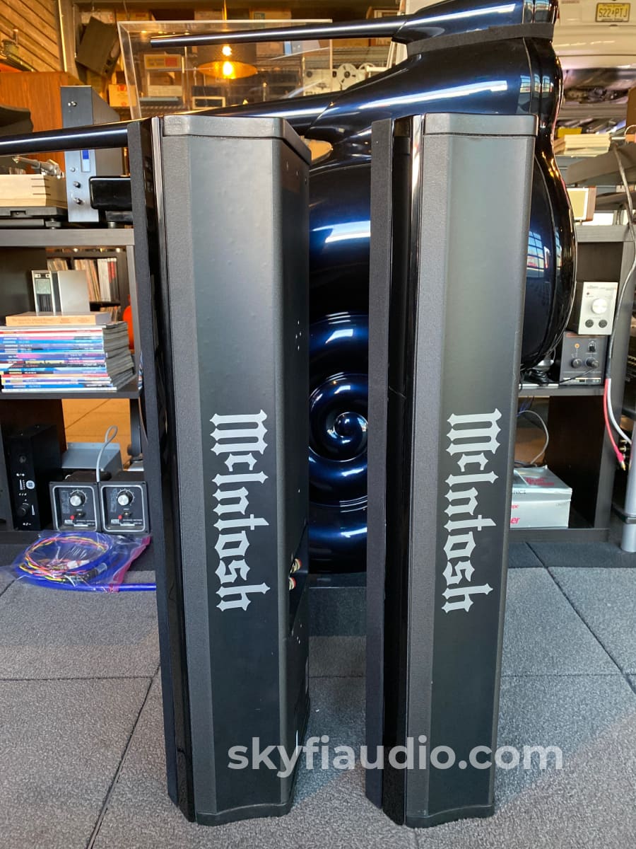 Mcintosh Xcs200 Speaker Set - Big Sound With 600 Watt Power-Handling Speakers