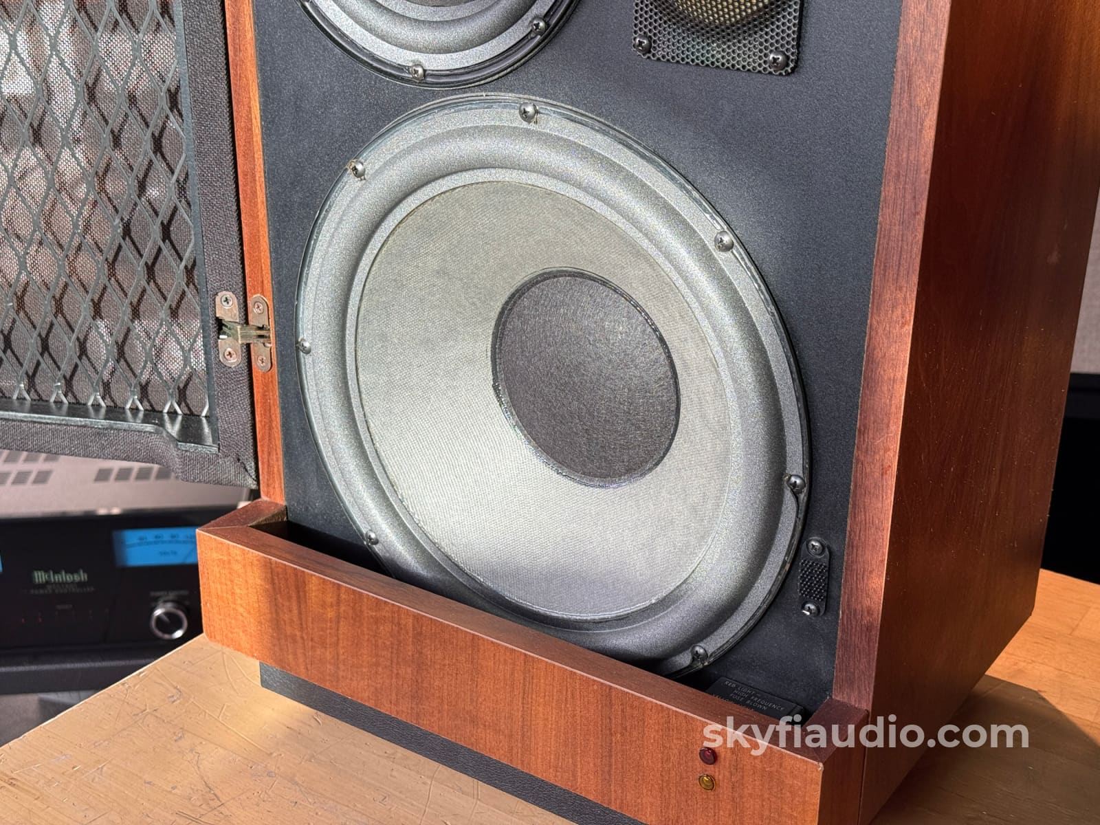 McIntosh XR5 Vintage Speakers - Serviced Speakers
