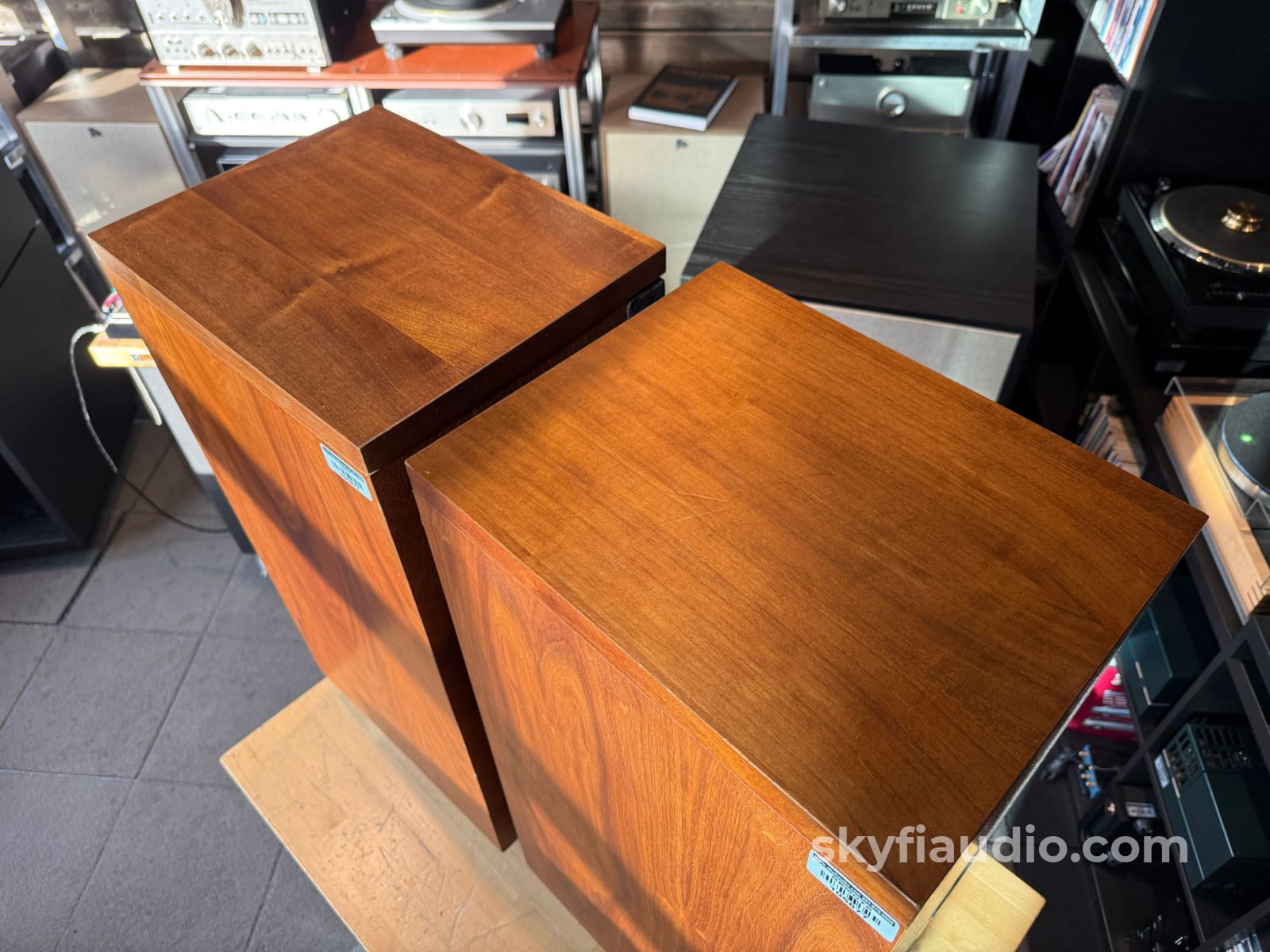 McIntosh XR5 Vintage Speakers - Serviced Speakers