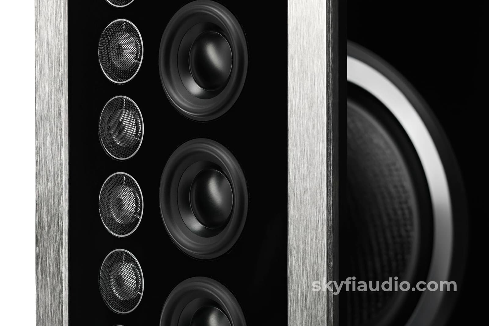 Mcintosh Xrt1.1K Floorstanding Loudspeaker - Pair Speakers