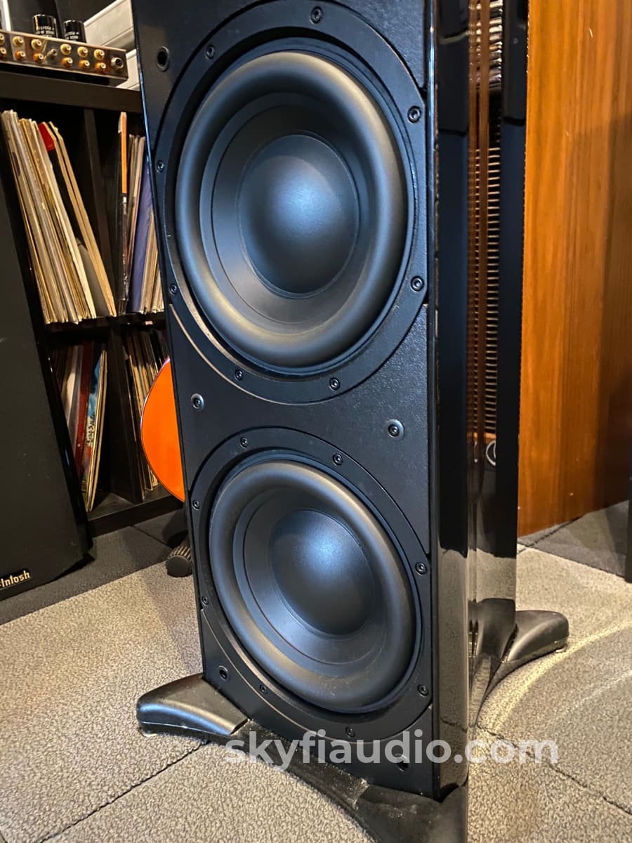 Mcintosh Xrt1K Line Array Speakers 1200W! Pre Owned - In Store Only