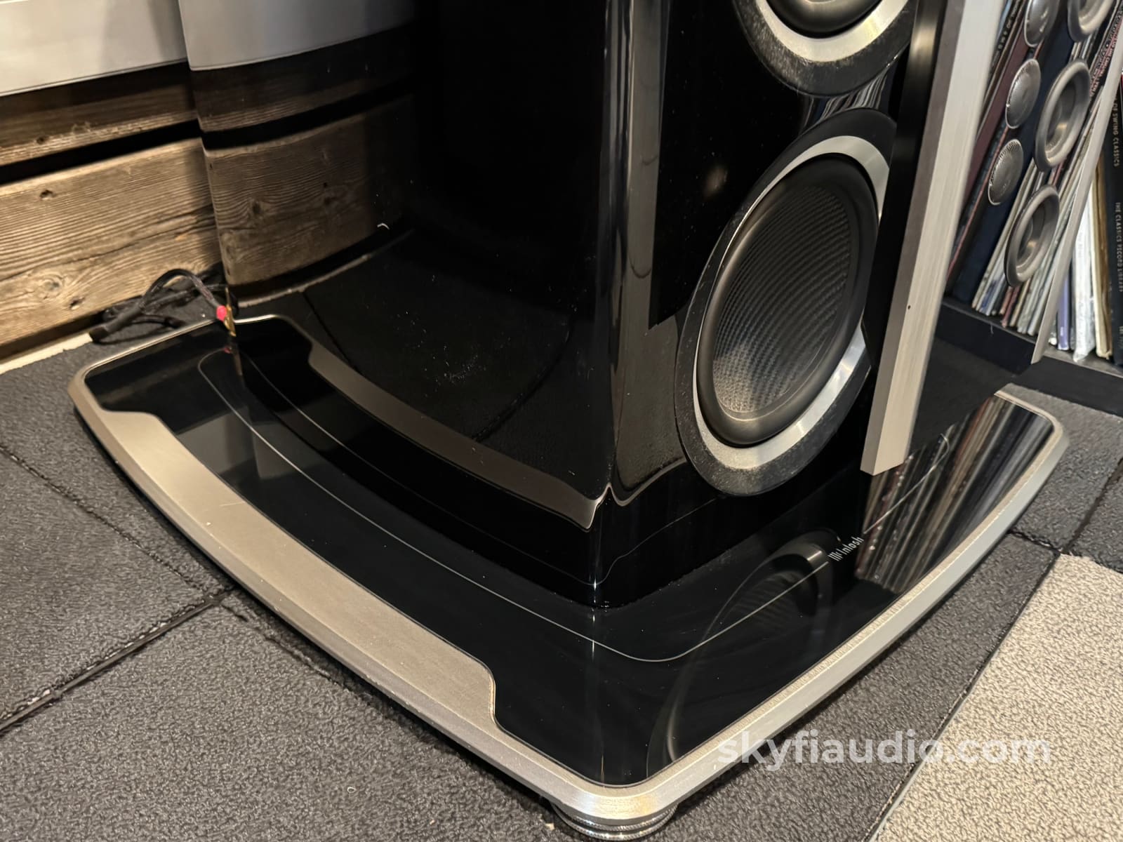 McIntosh XRT2.1K Flagship Speaker Pair - Pre-Loved Speakers