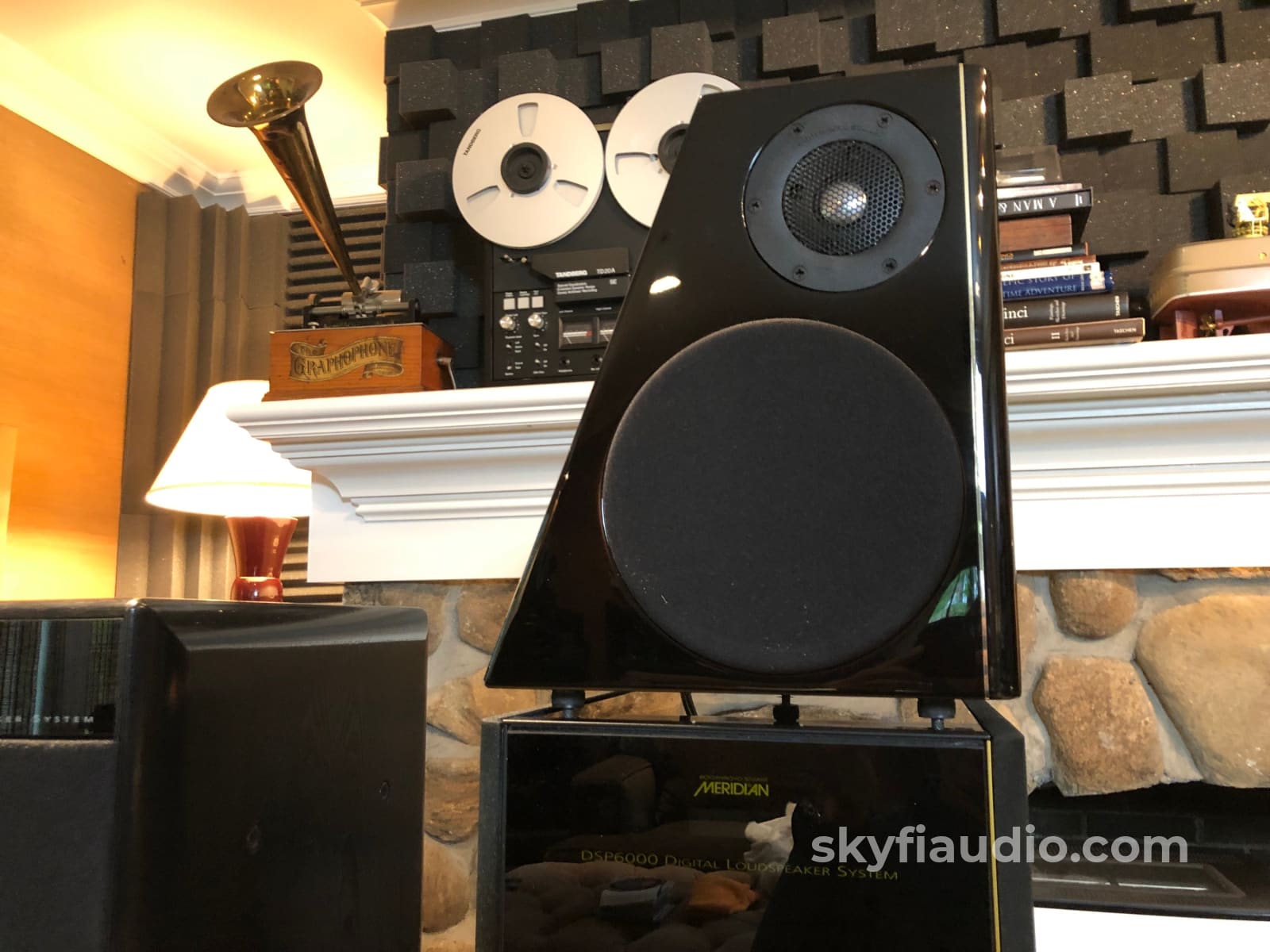 Meridian 5-Channel Home Theater System Complete Stereophile Class A Speakers