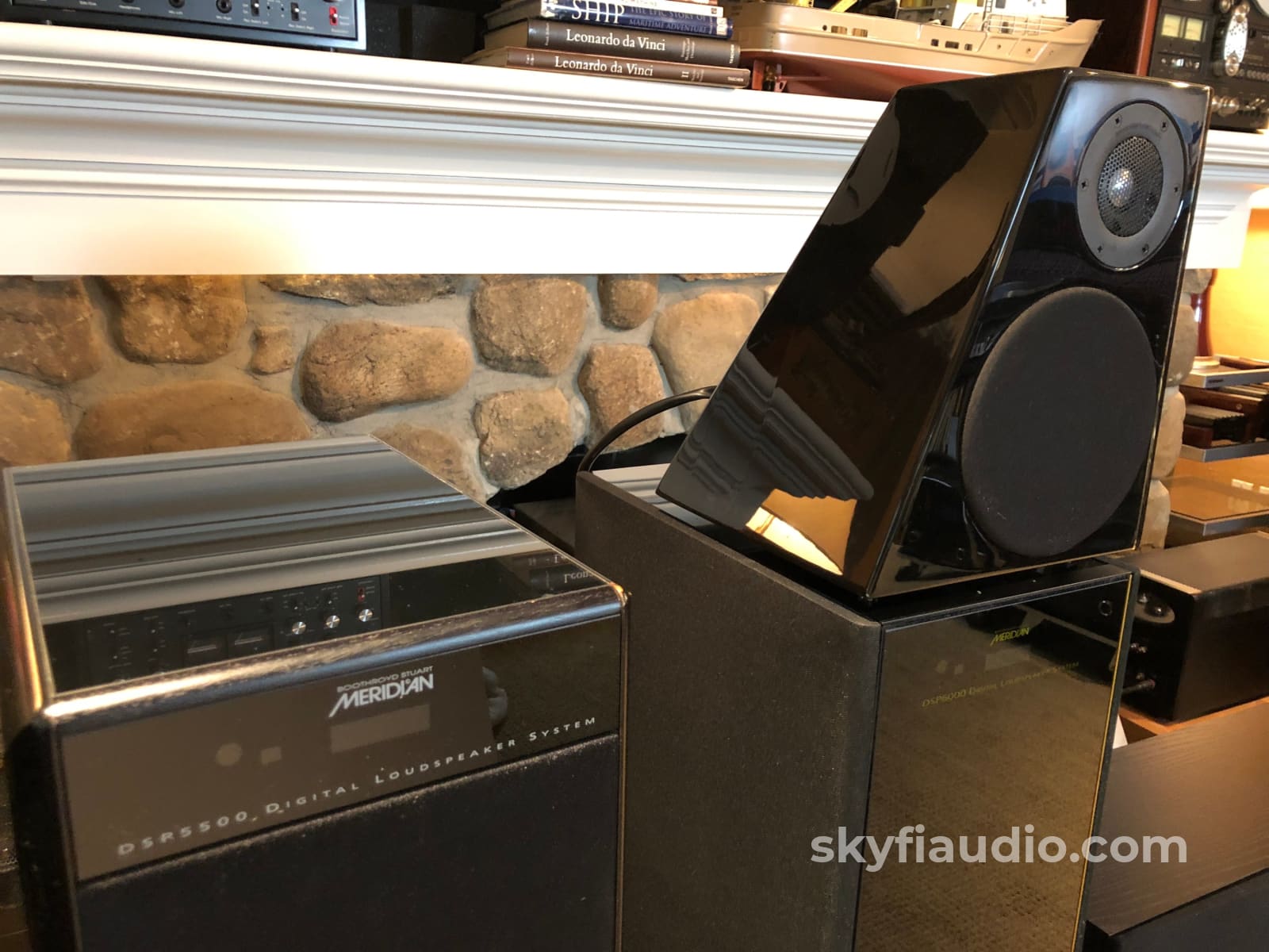 Meridian 5-Channel Home Theater System Complete Stereophile Class A Speakers