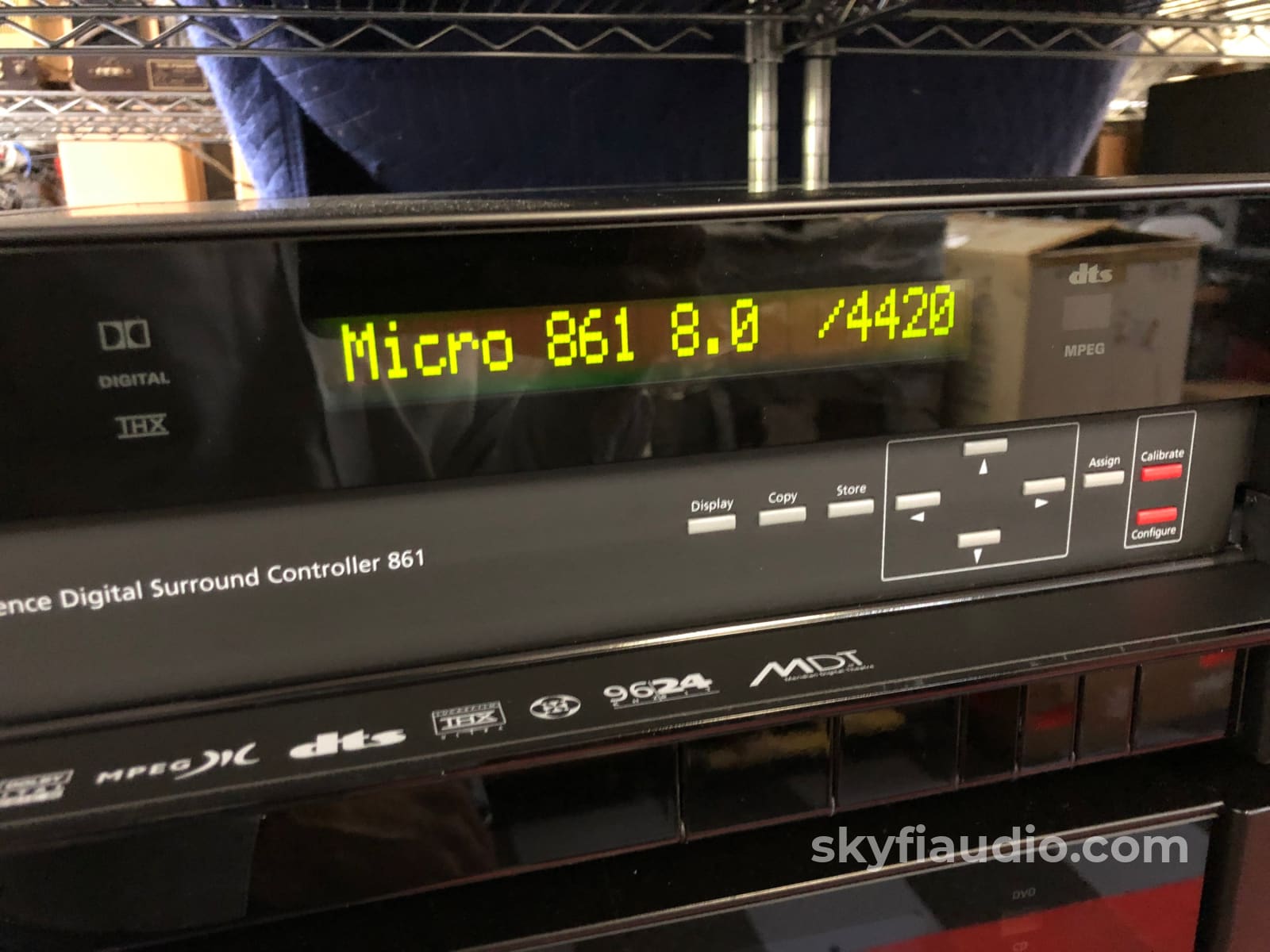 Meridian 861 Home Theater Processor Version 8.0 And Hd621 Hdmi Switch Preamplifier