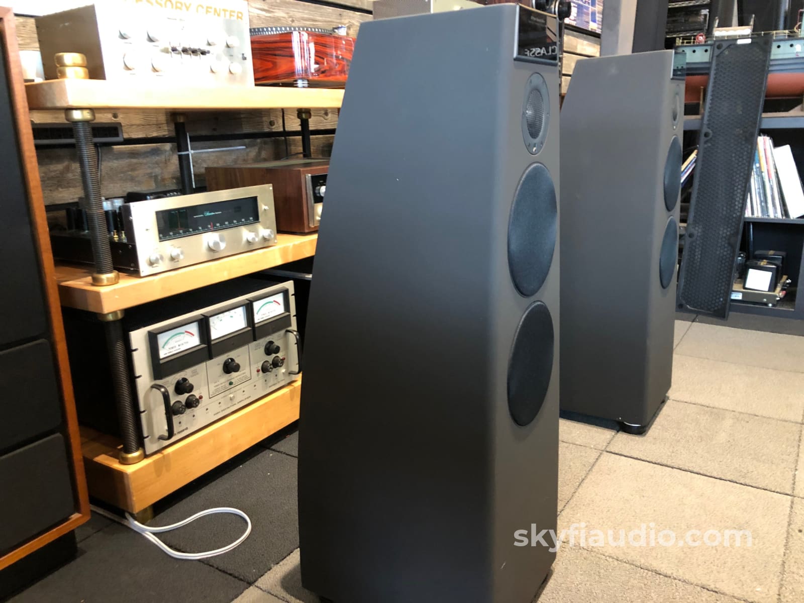 Meridian Dsp5200Se - Special Edition Digital Active Speakers