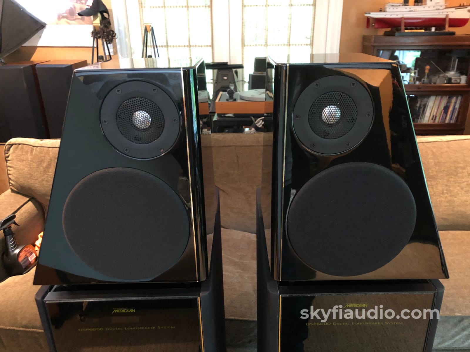 Meridian Dsp6000 Active Powered Speakers Flagship