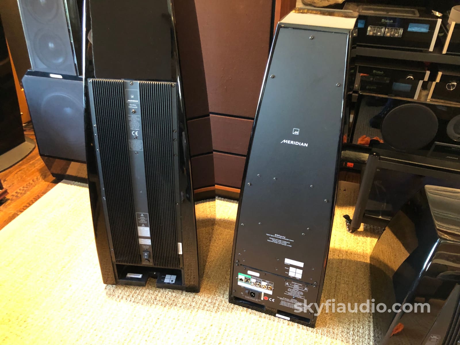 Meridian Dsp7200Se Digital Signal Processing Loudspeaker System Speakers