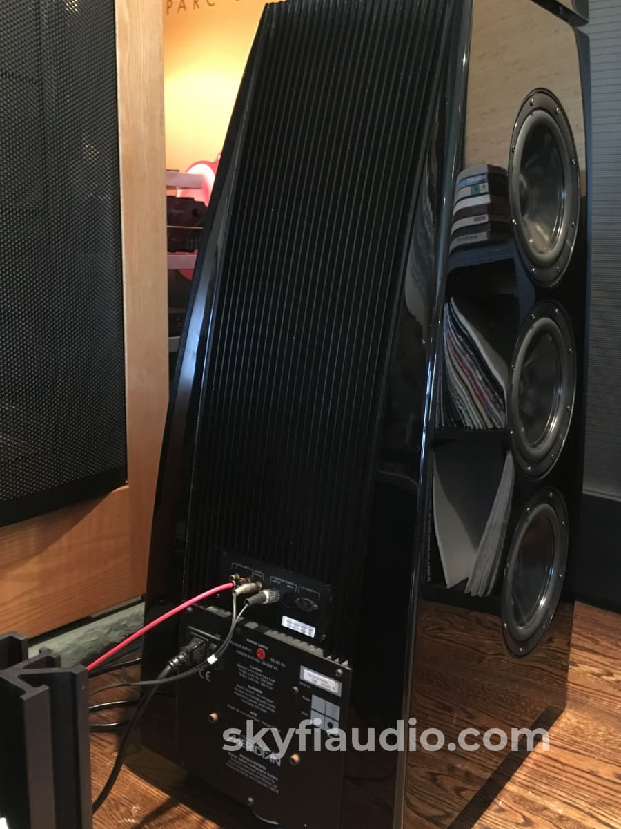 Meridian Dsp8000 Powered Speakers