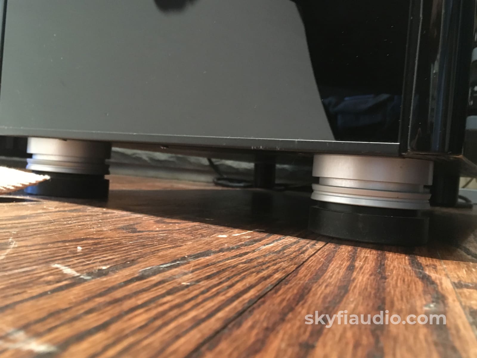 Meridian Dsp8000 Powered Speakers