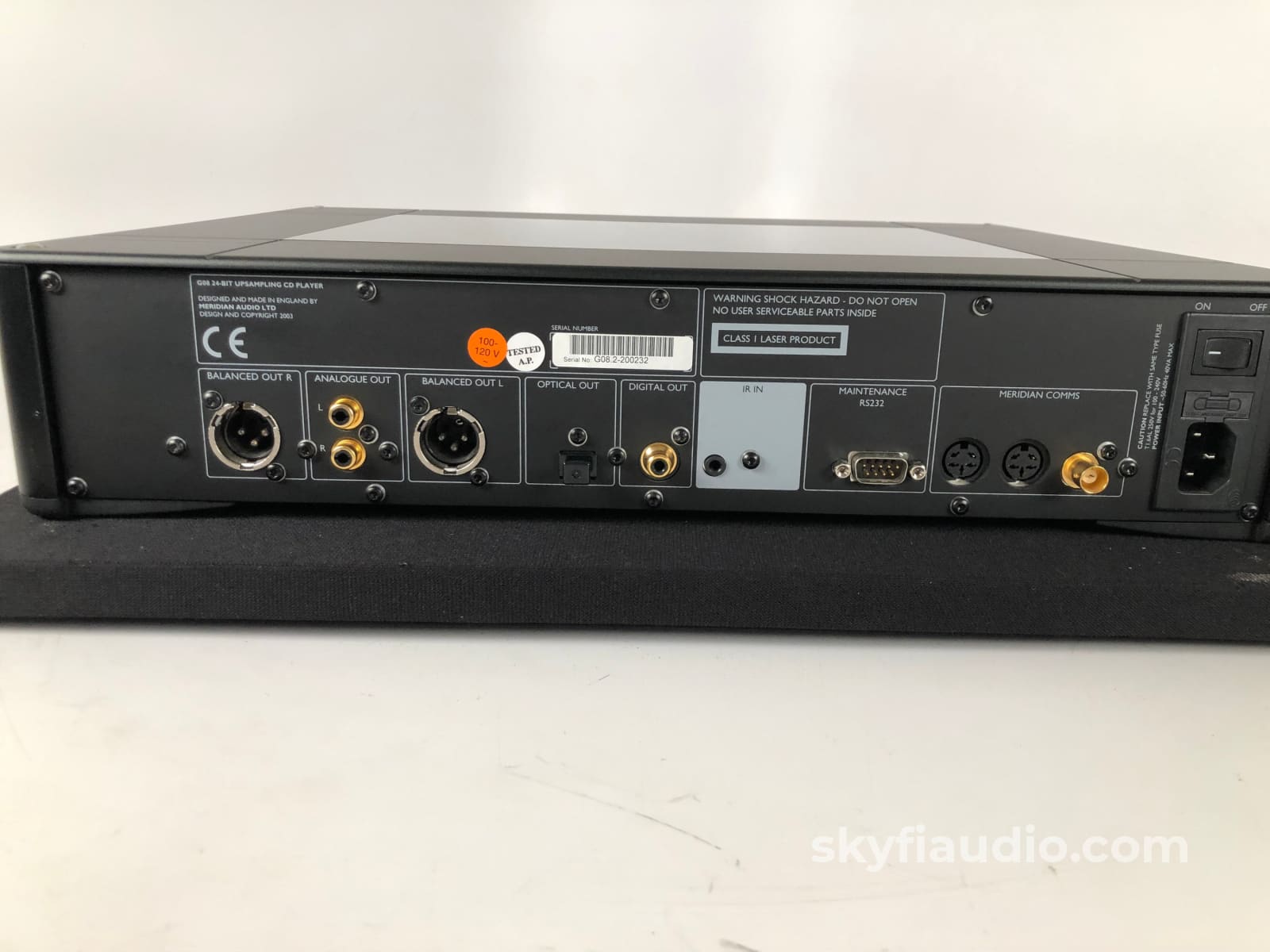 Meridian G08.2 - 24-Bit Upsampling Cd Player With Dual Remotes + Digital