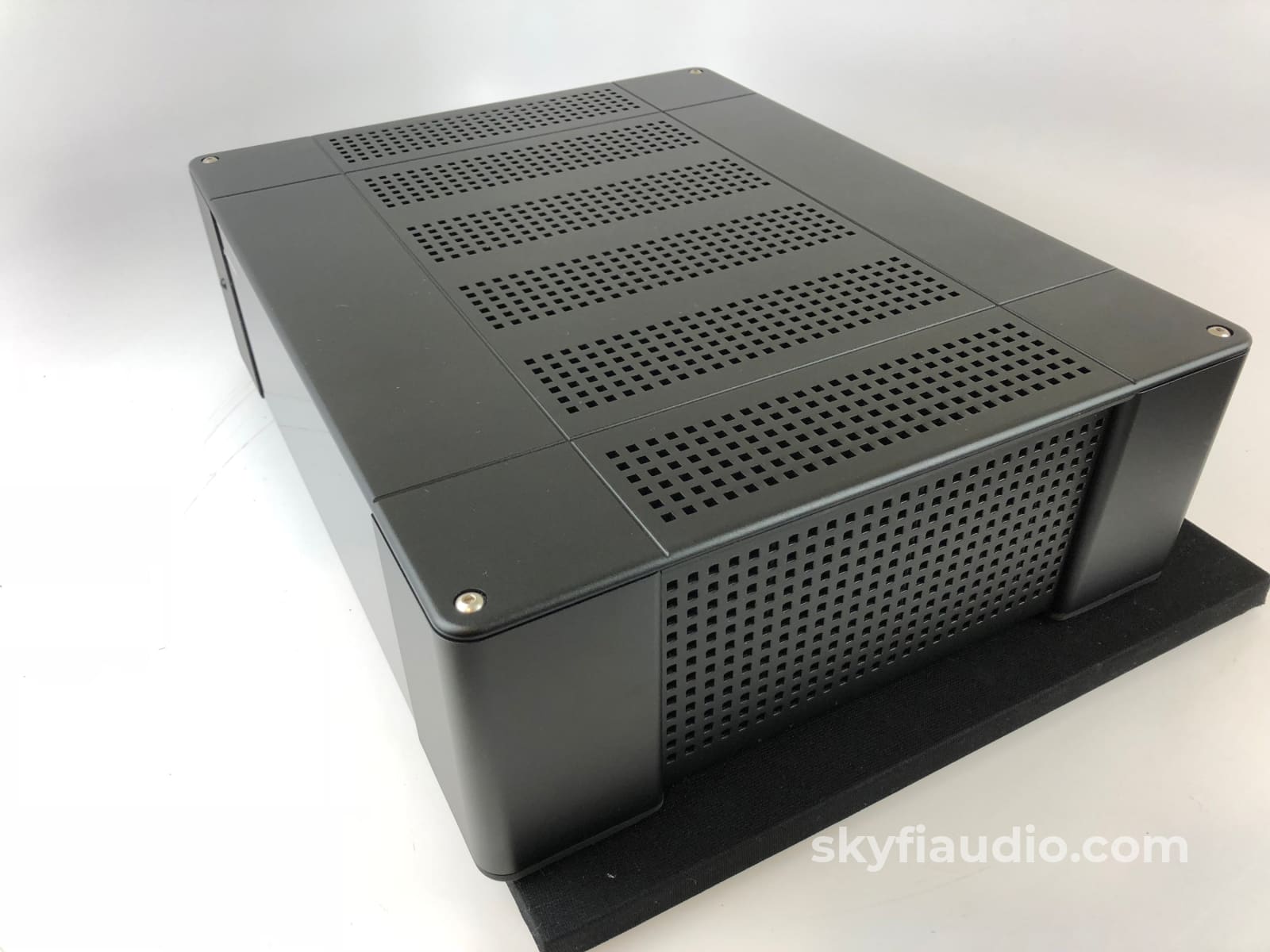 Meridian G57 200W Solid State Amplifier - Complete And Like New