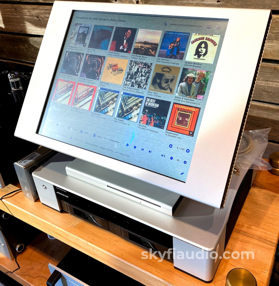 Meridian Sooloos Control 15 Music Server Featuring Mqa And 4Tb Media Drive Cd + Digital