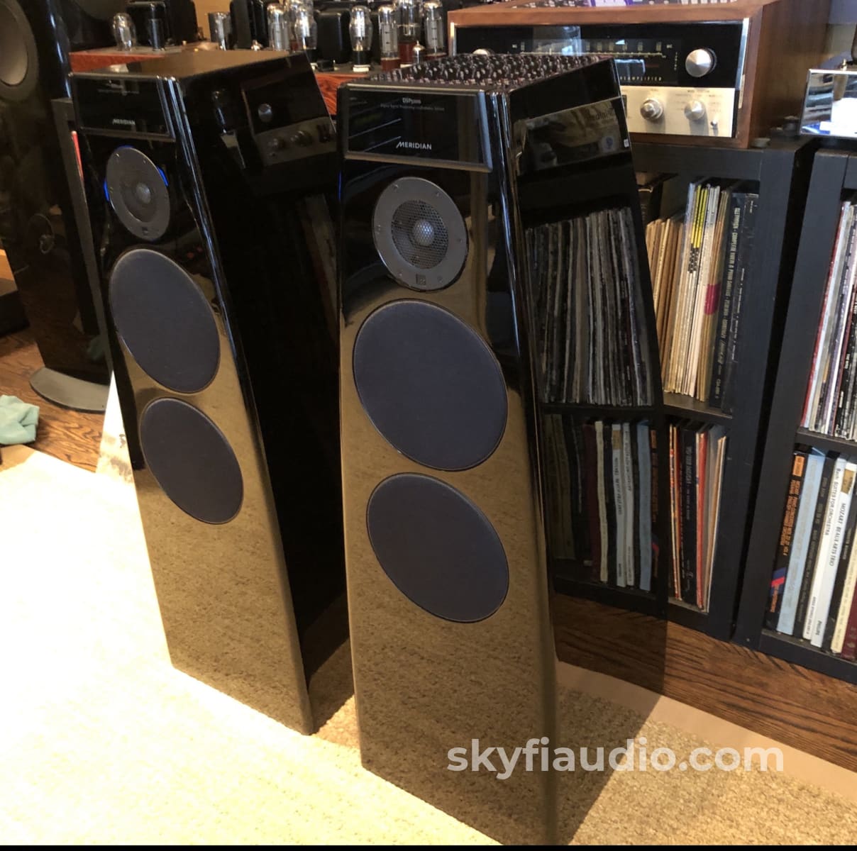 Meridian Special Edition Dsp5200 Digital Active Speakers In Original Boxes