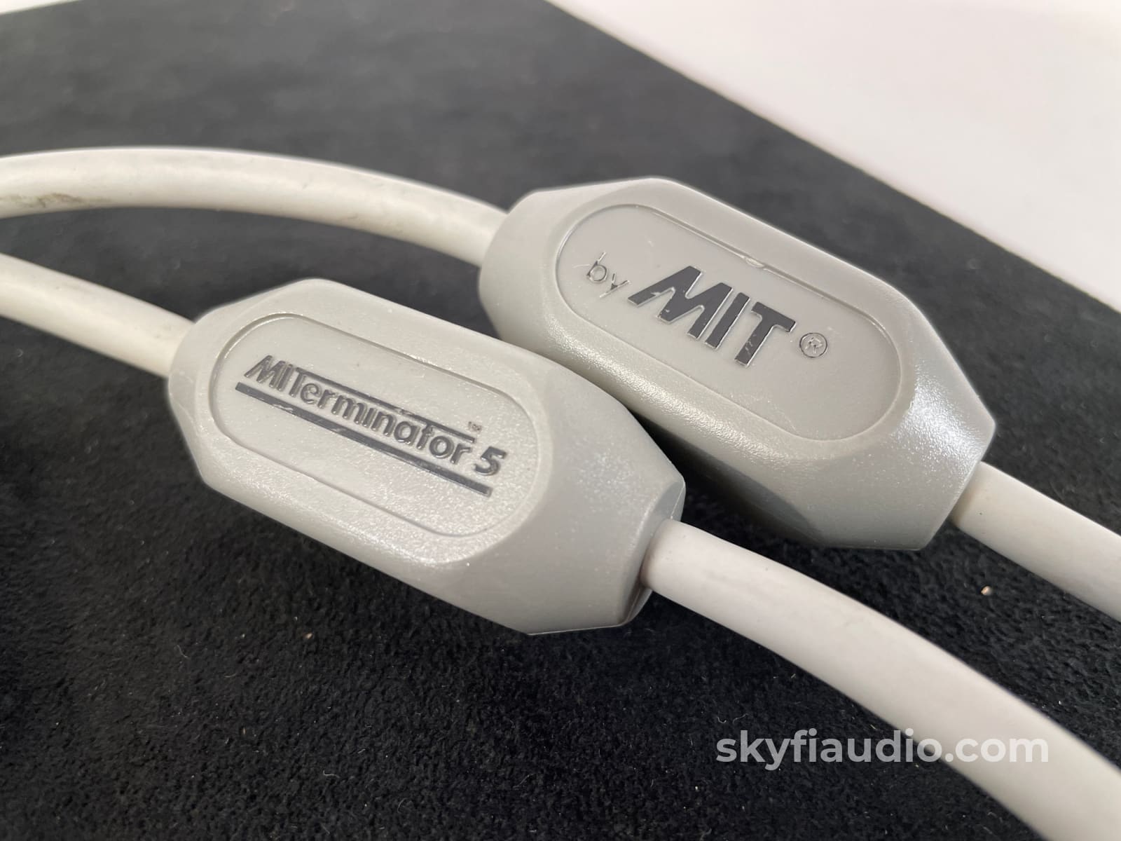 Mit Terminator 5 - Rca Audio Interconnects (Pair) 2M Cables