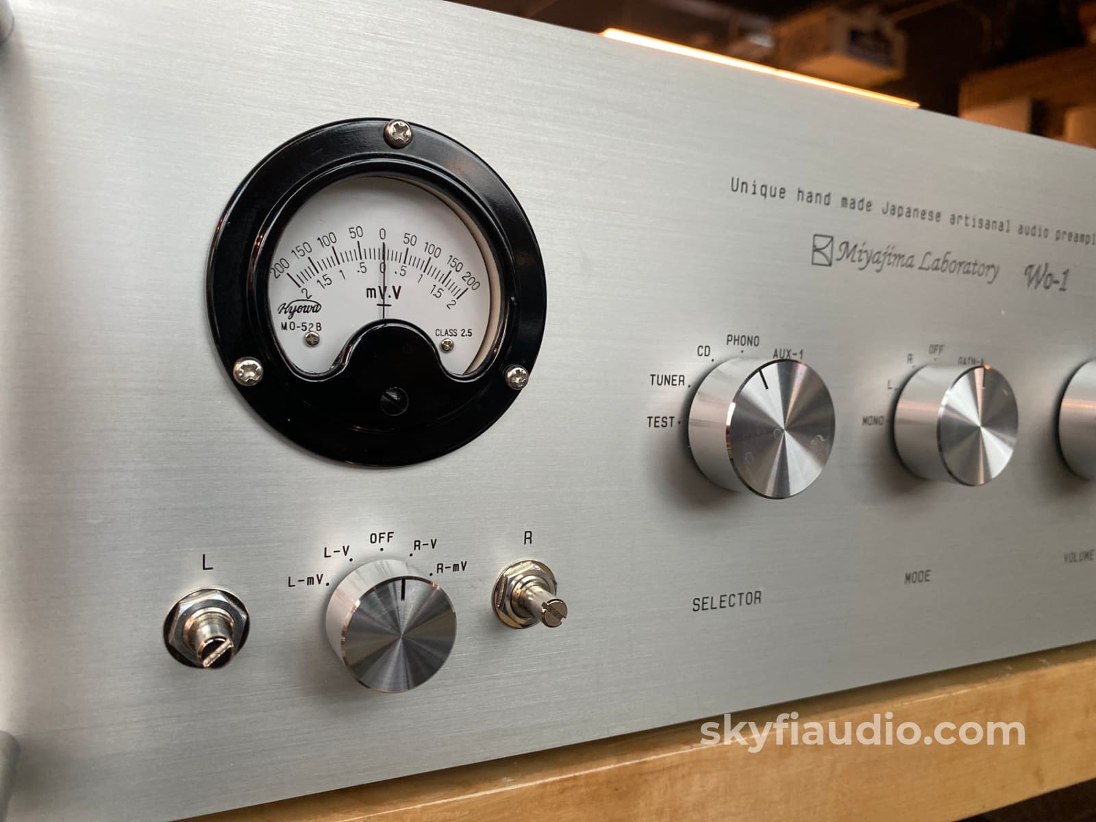 Miyajima Wo-1 Handmade Artisanal Tube Preamplifier