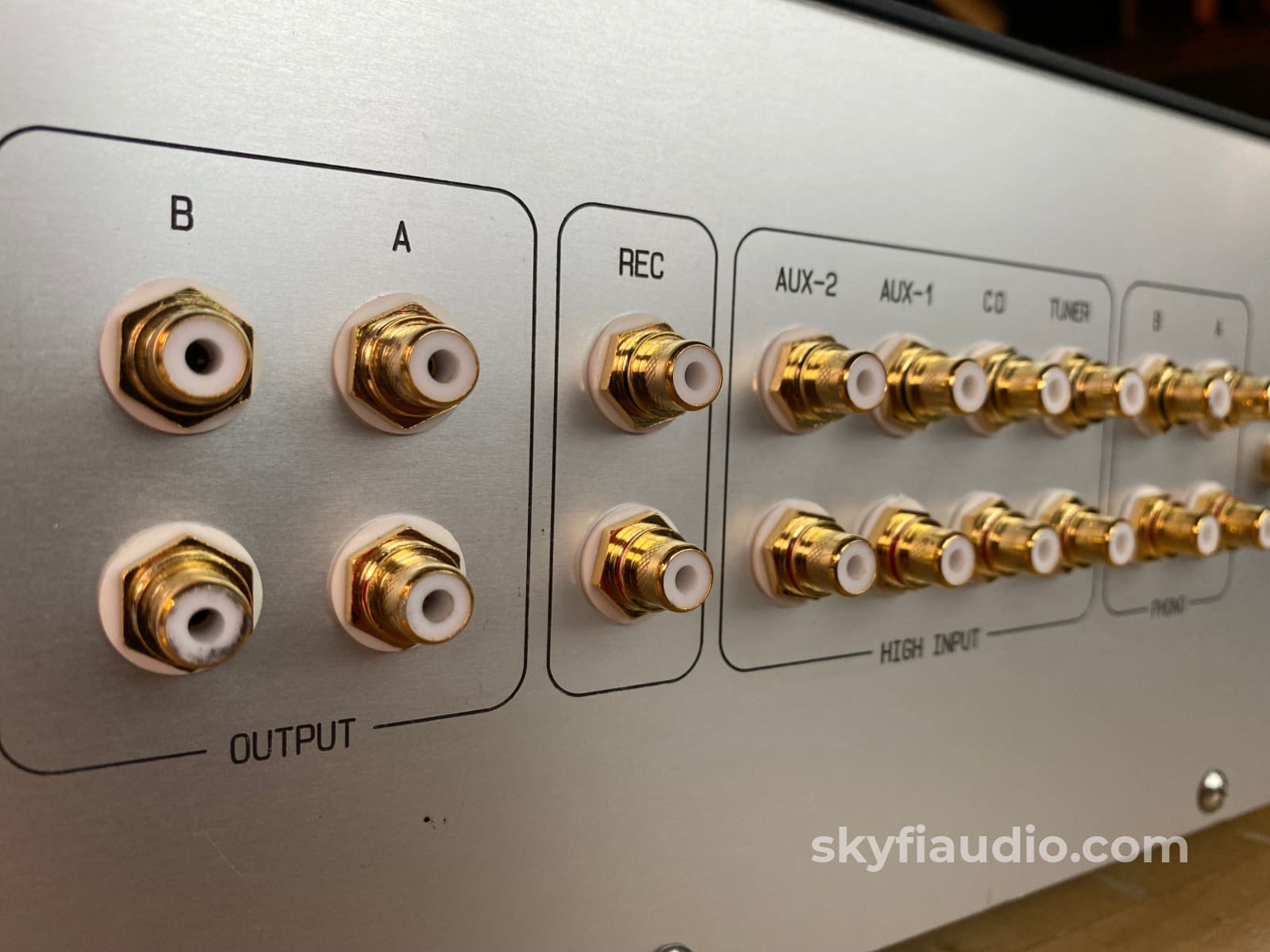 Miyajima Wo-1 Handmade Artisanal Tube Preamplifier