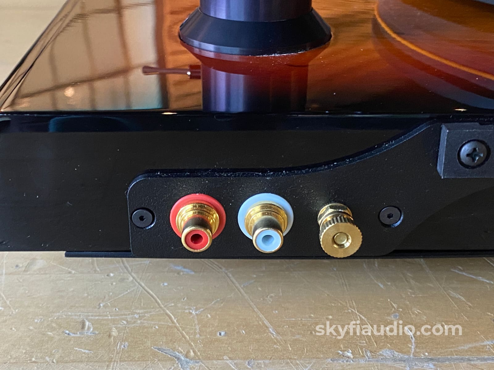 Mofi Electronics X Fender Precisiondeck Turntable With New Sumiko Cartridge