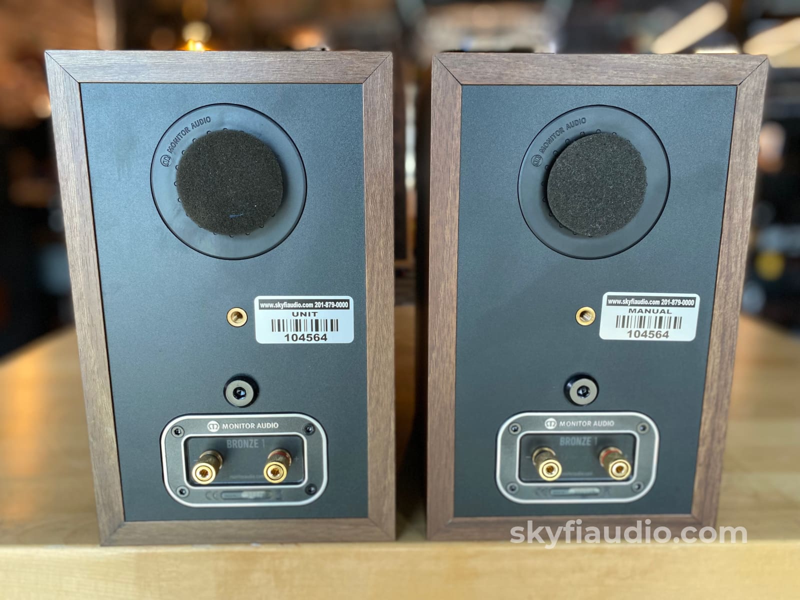 Monitor Audio Bronze 1 Bookshelf Speakers In Dark Wood Minty