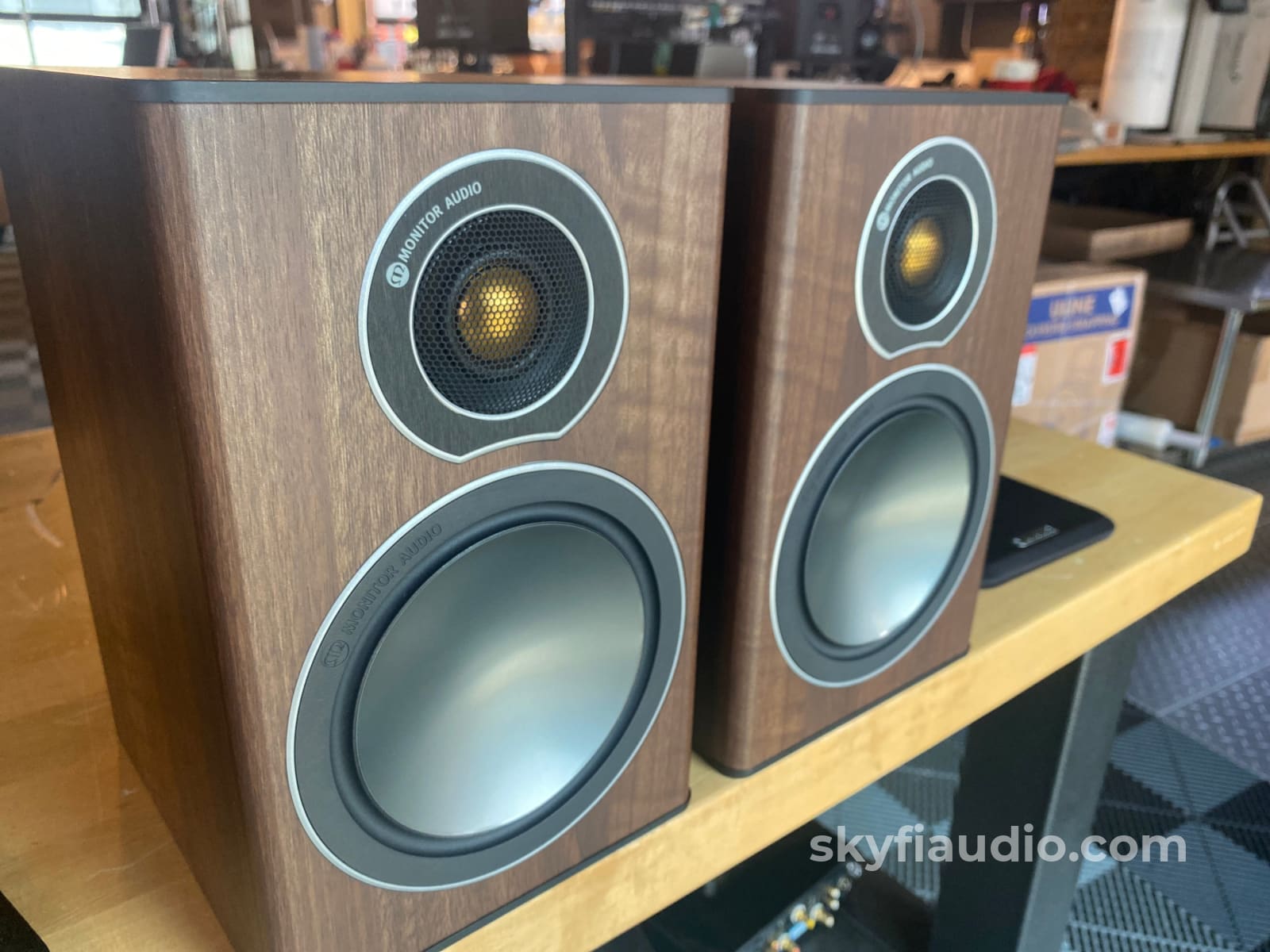 Monitor Audio Bronze 1 Bookshelf Speakers In Dark Wood Minty