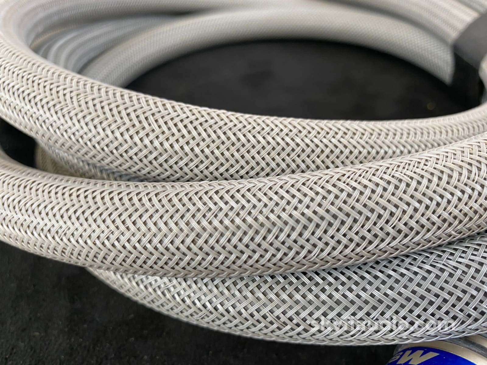 Monster Cable M Series M2.4S Bi-Wire Speaker 8 Feet Vintage Gold! Cables