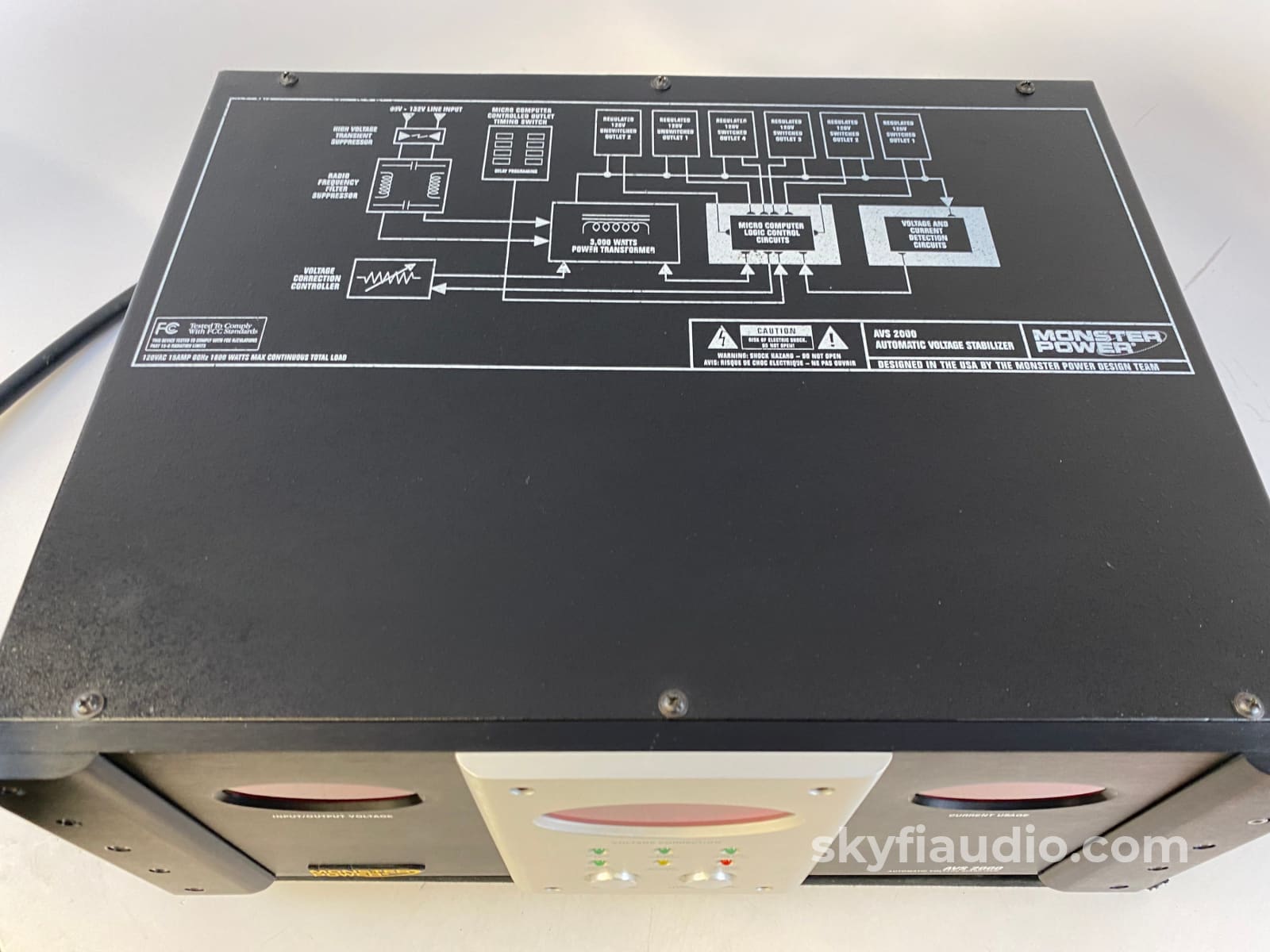 Monster Power Avs 2000 - Automatic Voltage Stabilizer Conditioner