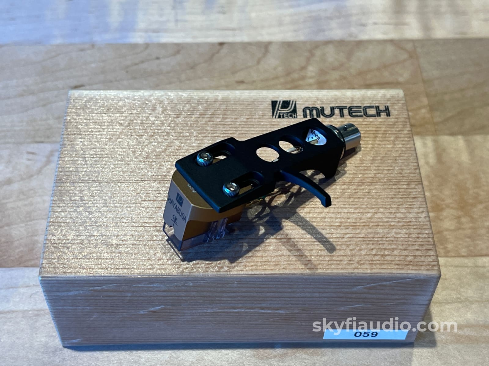 Mutech Hayabusa MC Phono Cartridge - Pre-Mounted for 1200G - Phono Cartridge